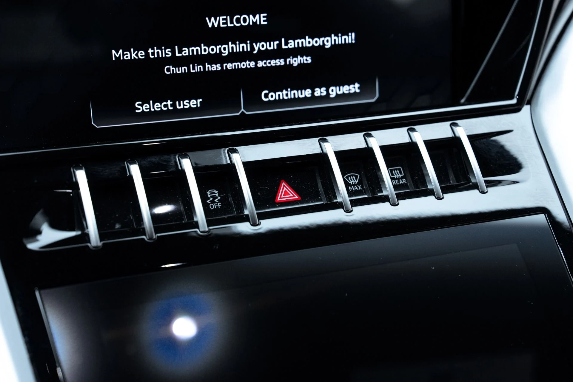 mph038_2363869062_Used_2024_Lamborghini_Urus_S_1774974370_328f04a804