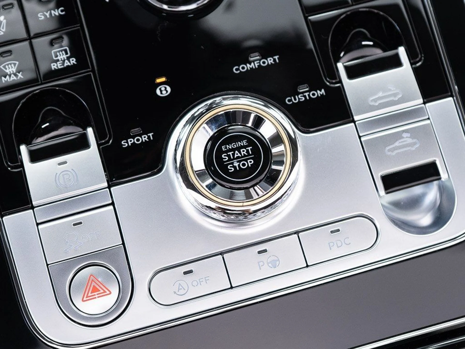 mph038_2380597074_10bfe02a7b466c4fd8738f74e1aca702_12075df39f