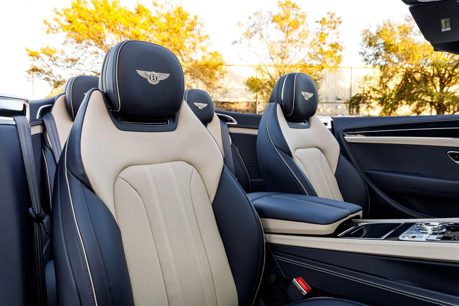 mph038_2386057131_7557d847a3b7436211d7cceca1f868dbx_0a4937b42e