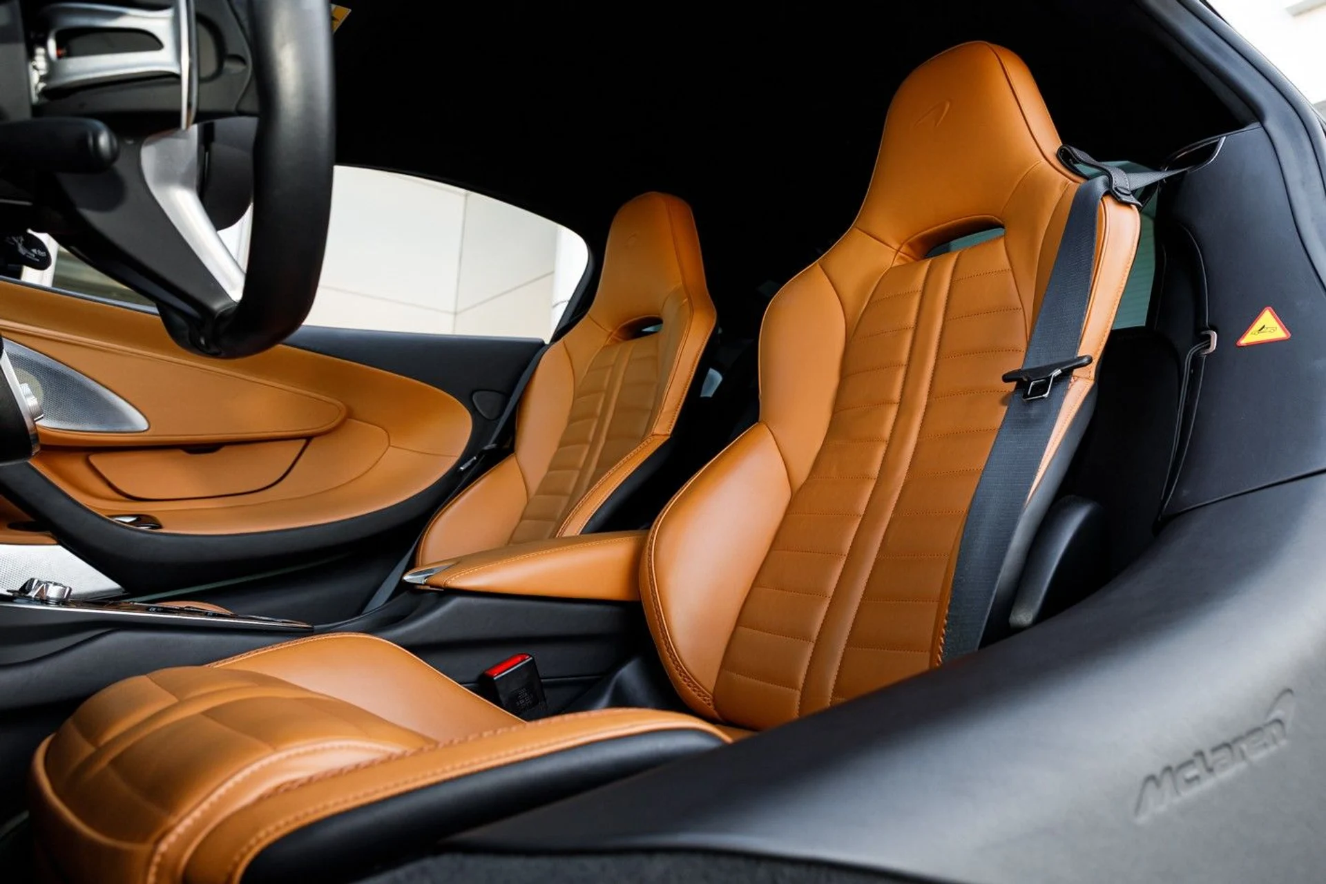 mph038_2388893195_638_p39_l_bef42961d6