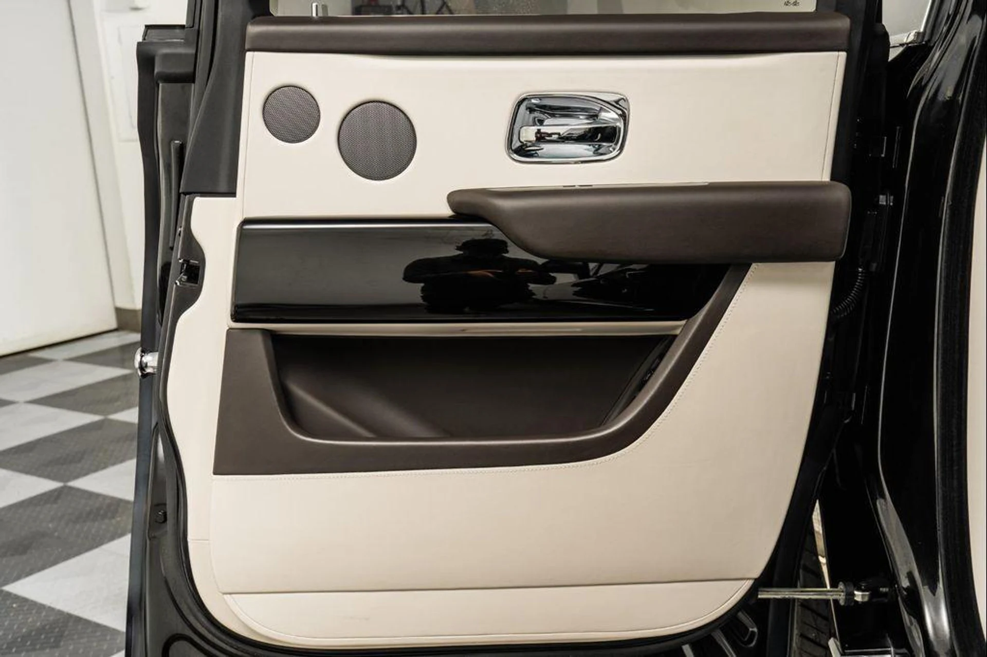 mph038_2390971694_2r_ROL_6ghe_JPGWI_8g_H_Ftn_Lj_Kri_Ag_dbb3dd9cbf