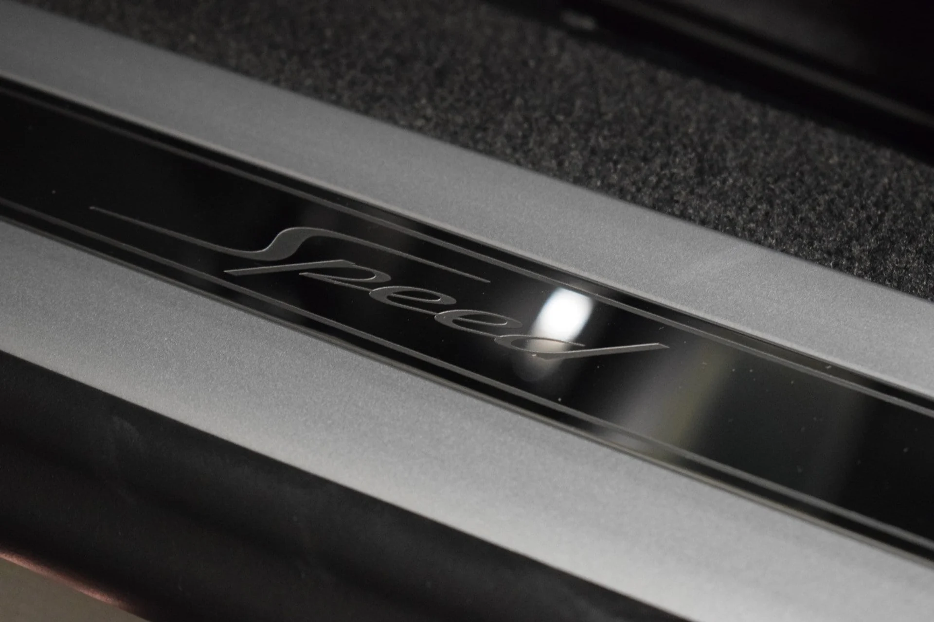 mph038_2404598311_8df33ef7d2fa24b604f913c527be55ccx_8aaab80ace