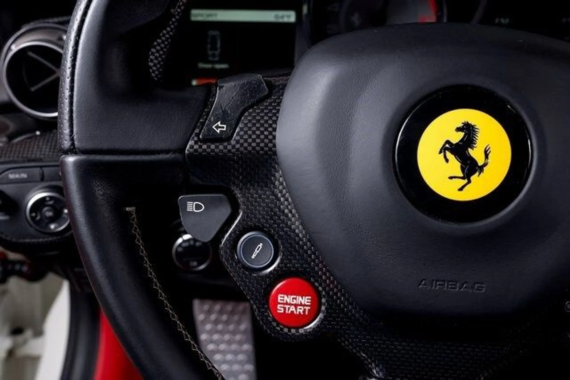 mph038_2406808877_f8ea9f93732c835c9f509d362192a617x_5dd3cdba43