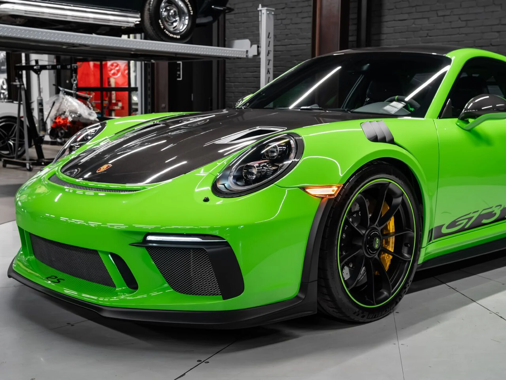 mph038_2414335546_porsche_911_2019_6335422e49