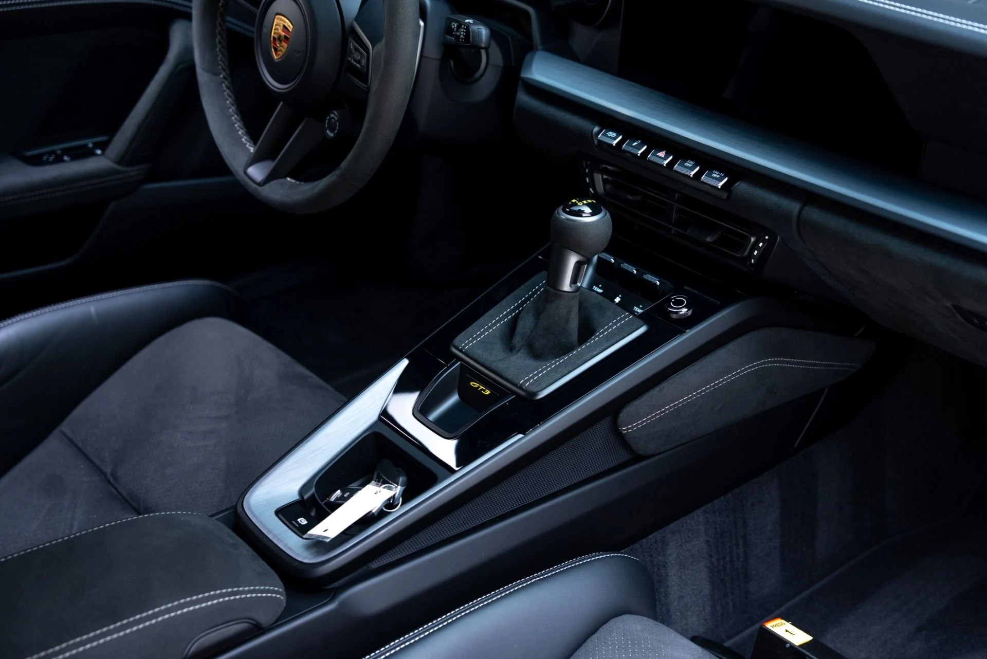 mph038_2415489988_Used_2022_Porsche_911_GT_3_1769108085_8e84322544