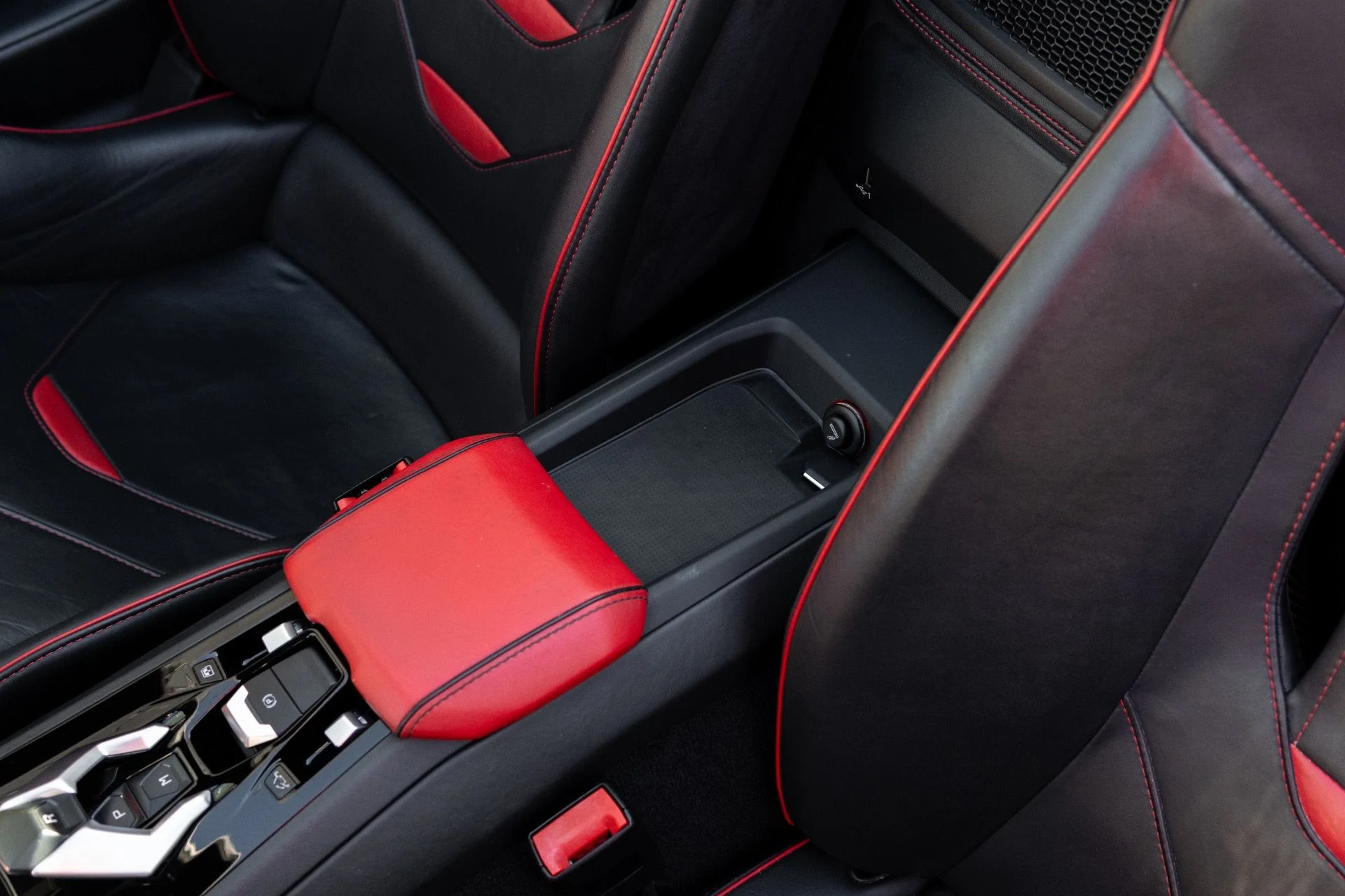 mph038_2420218593_Used_2021_Lamborghini_Huracan_EVO_Spyder_1766013013_26f6701e23