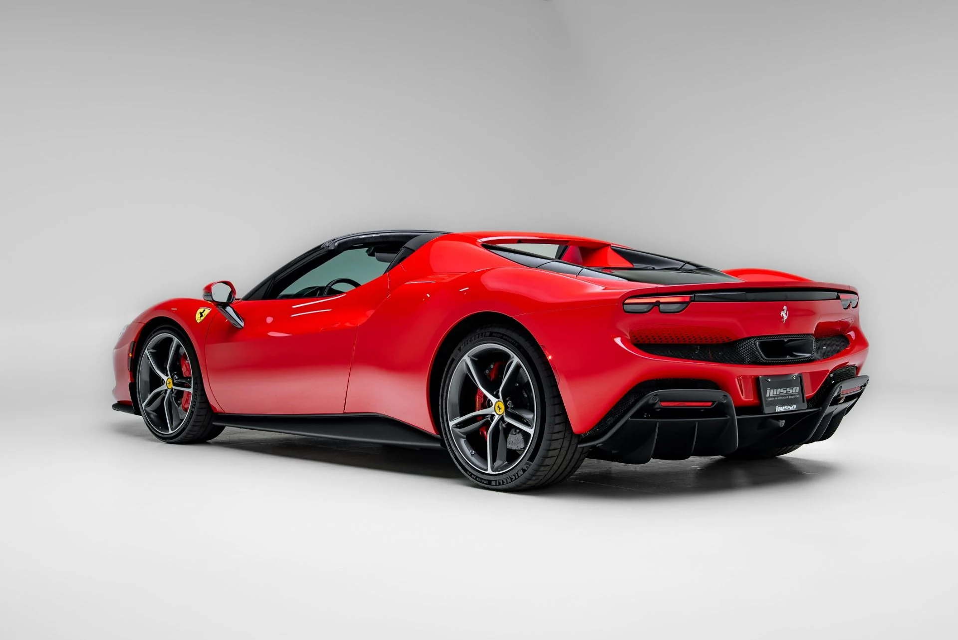 mph038_2421622932_Used_2023_Ferrari_296_GTS_1776370037_d5e34ea993