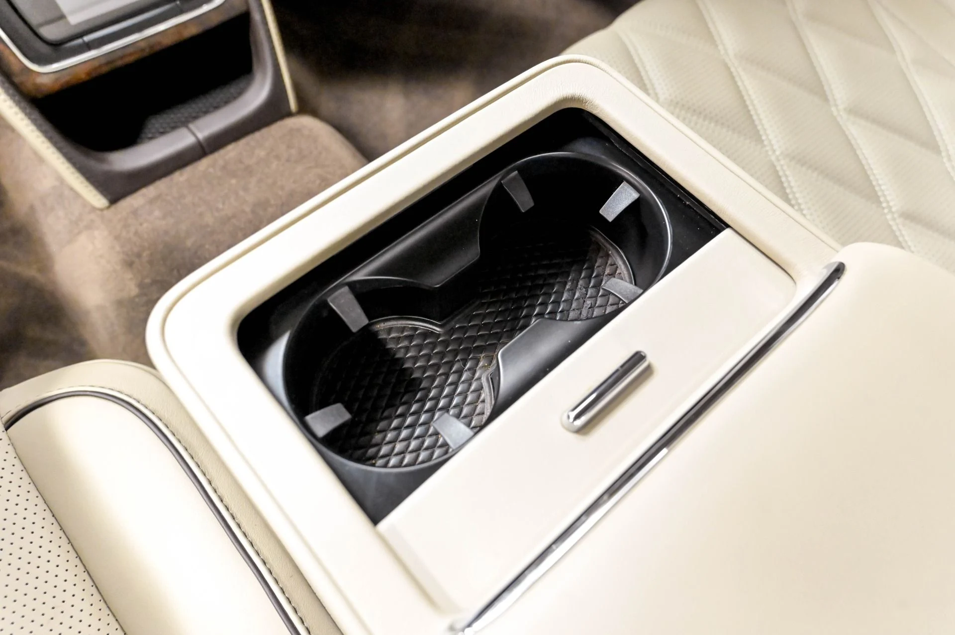 mph038_2428438934_Used_2015_Bentley_Flying_Spur_W12_1784214578_8a5394c04f