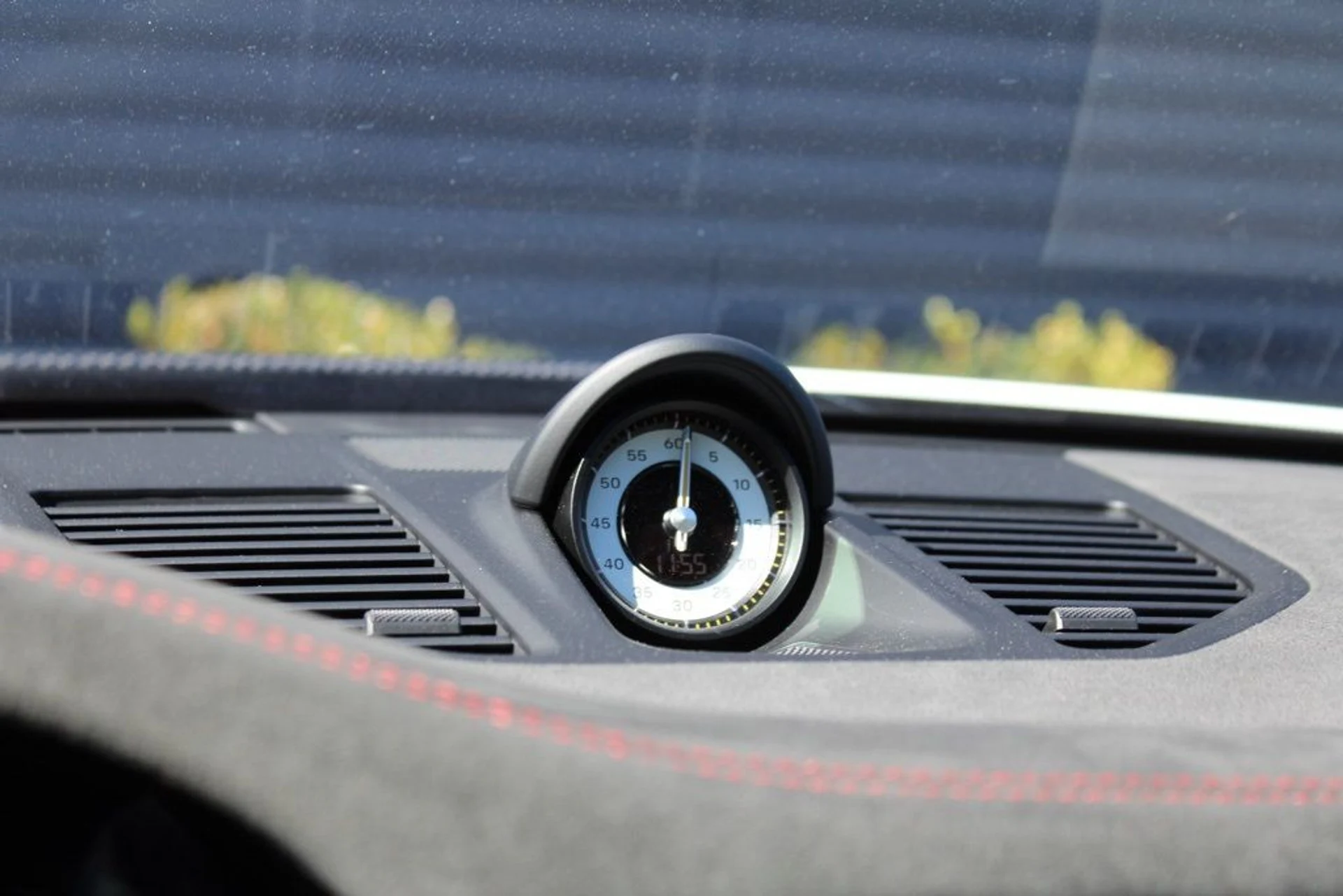 mph038_2436056684_4af2cc549e87b6f1ad71bfdc5f618cd4_0013e4b4e2