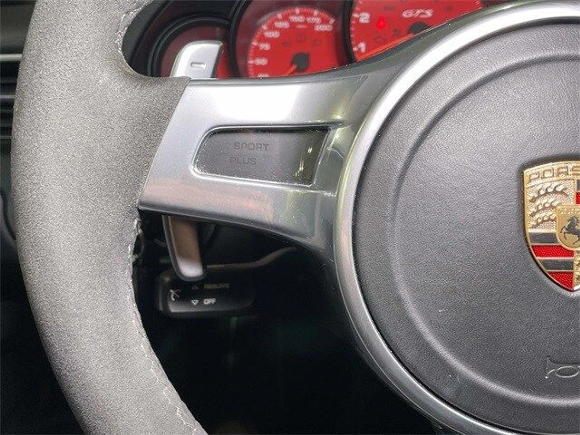 mph038_2439012959_e8284812e11676a2952d1759a38343eex_eb7449166e