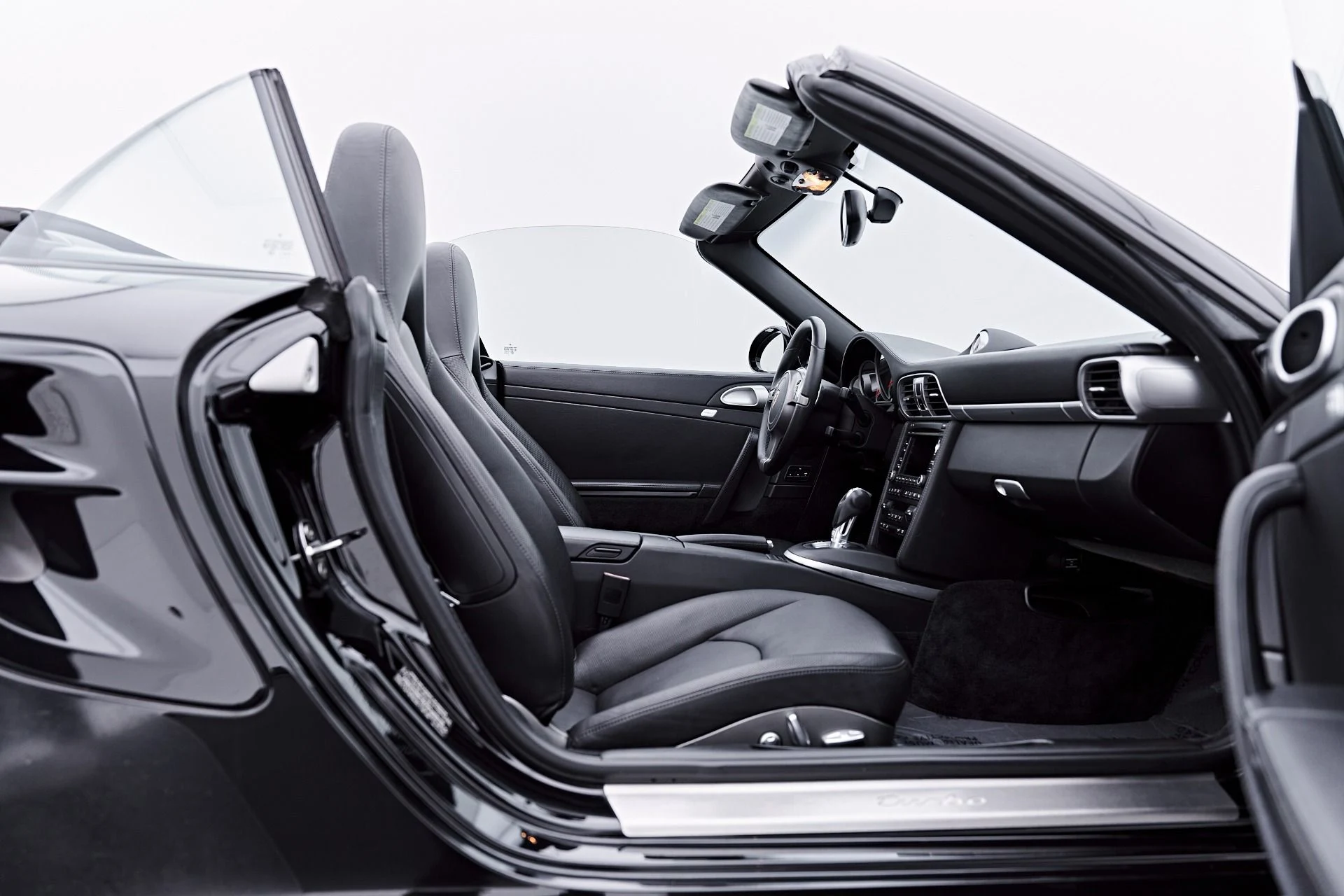 mph038_2440301018_Used_2010_Porsche_911_Turbo_1785431157_aaae617309
