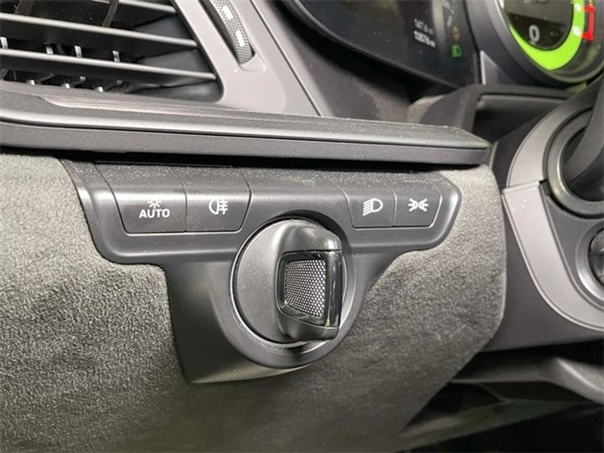 mph038_244133005_618909f6bb893f658e36d3706157be00x_738d0bf8c3