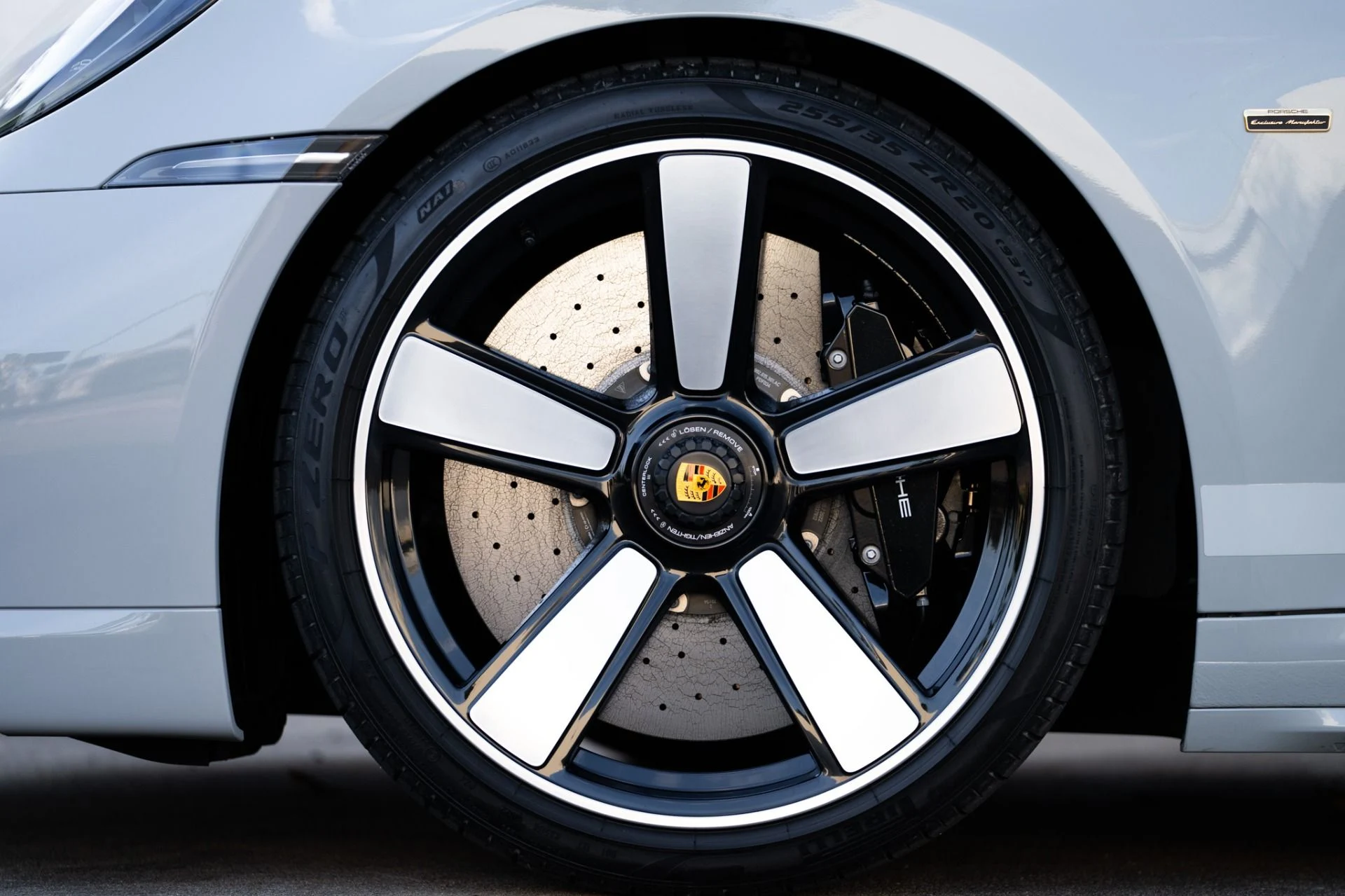 mph038_244319468_Used_2023_Porsche_911_Sport_Classic_1767656411_5a0029ed28