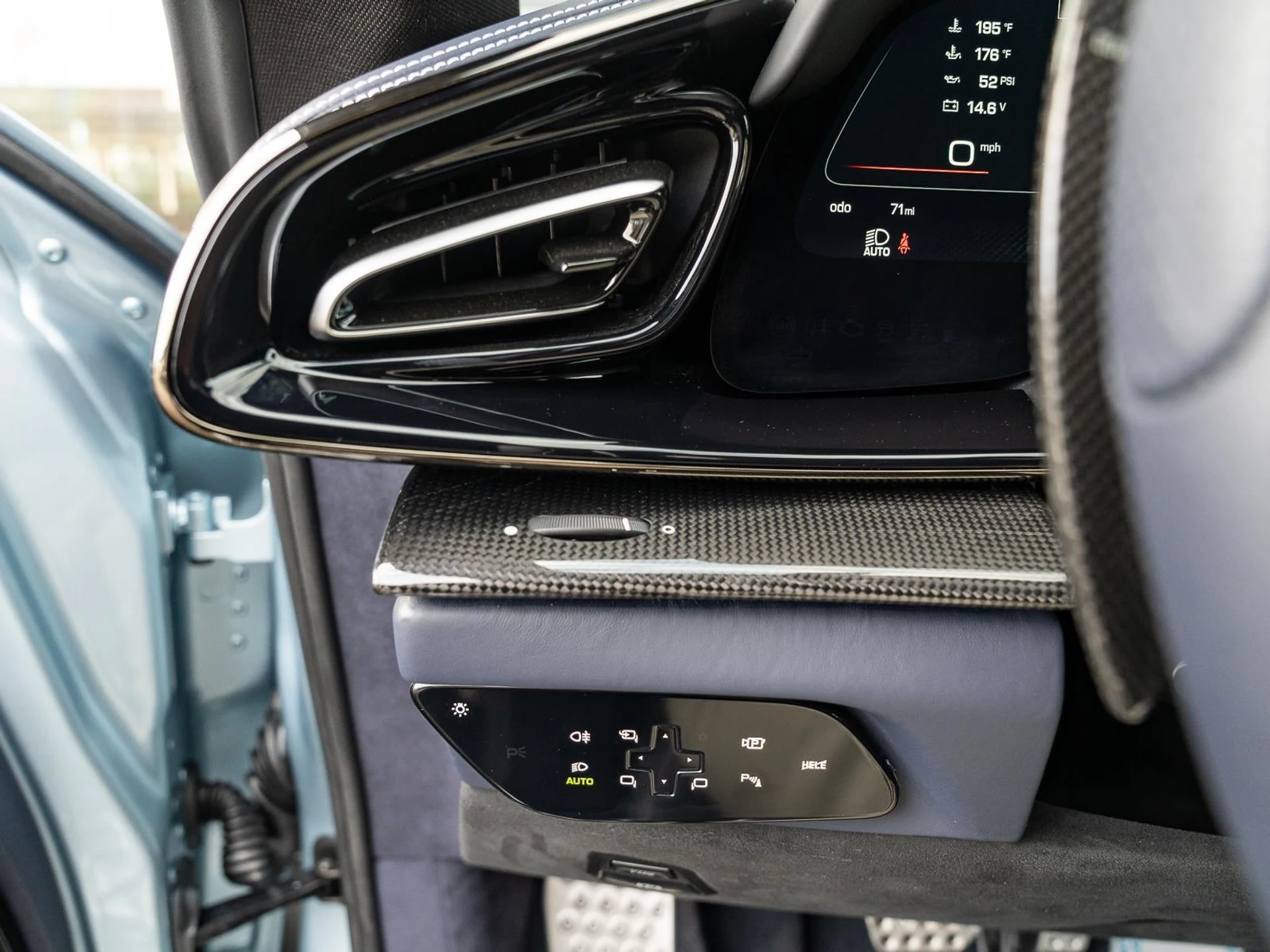 mph038_2445209462_Used_2025_Ferrari_Purosangue_AWD_1768385487_25f48ae8b5