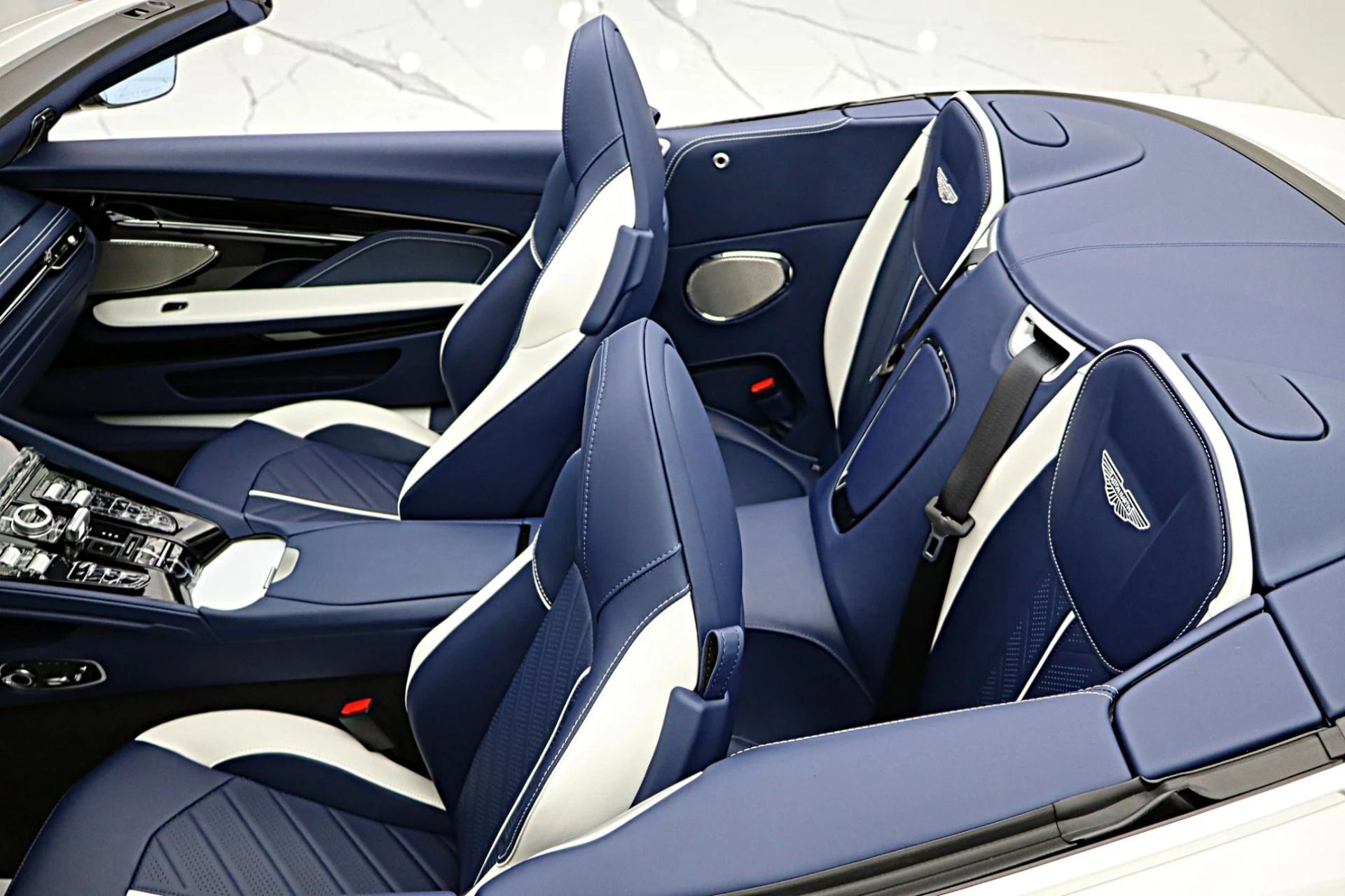 mph038_244624816_New_2026_Aston_Martin_DB_12_S_Volante_a4a1421c57