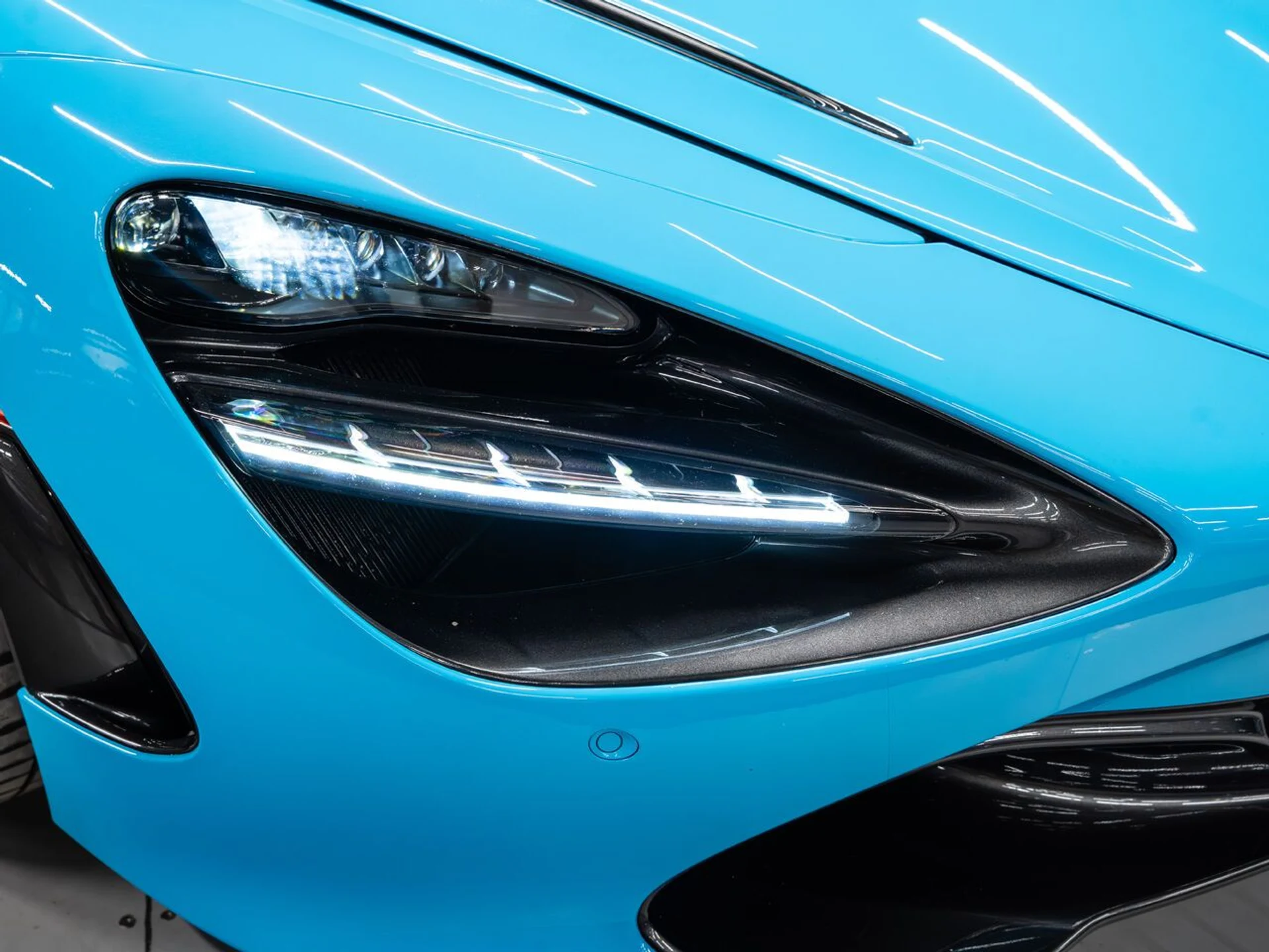 mph038_2450367890_mclaren_720s_2018_aeace22388