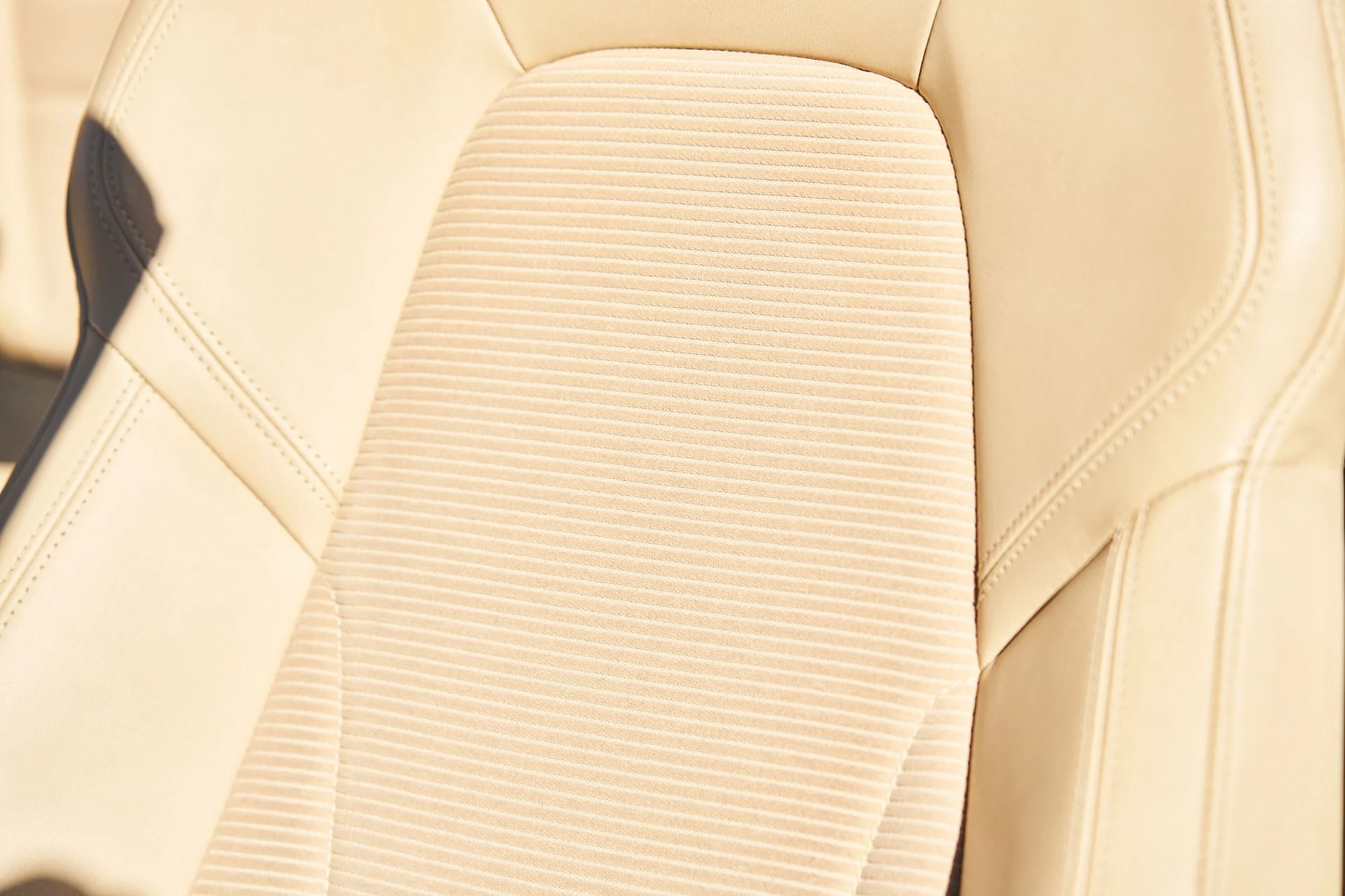 mph038_2465093592_Used_2021_Porsche_911_Targa_4_S_1760993811_dcd508d89d