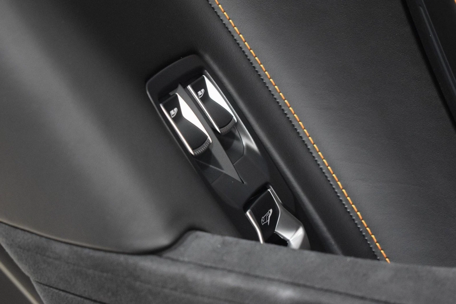 mph038_2466744333_6c1882311f9aeeb8fa8d5a33e4ccc672x_2c332956e1