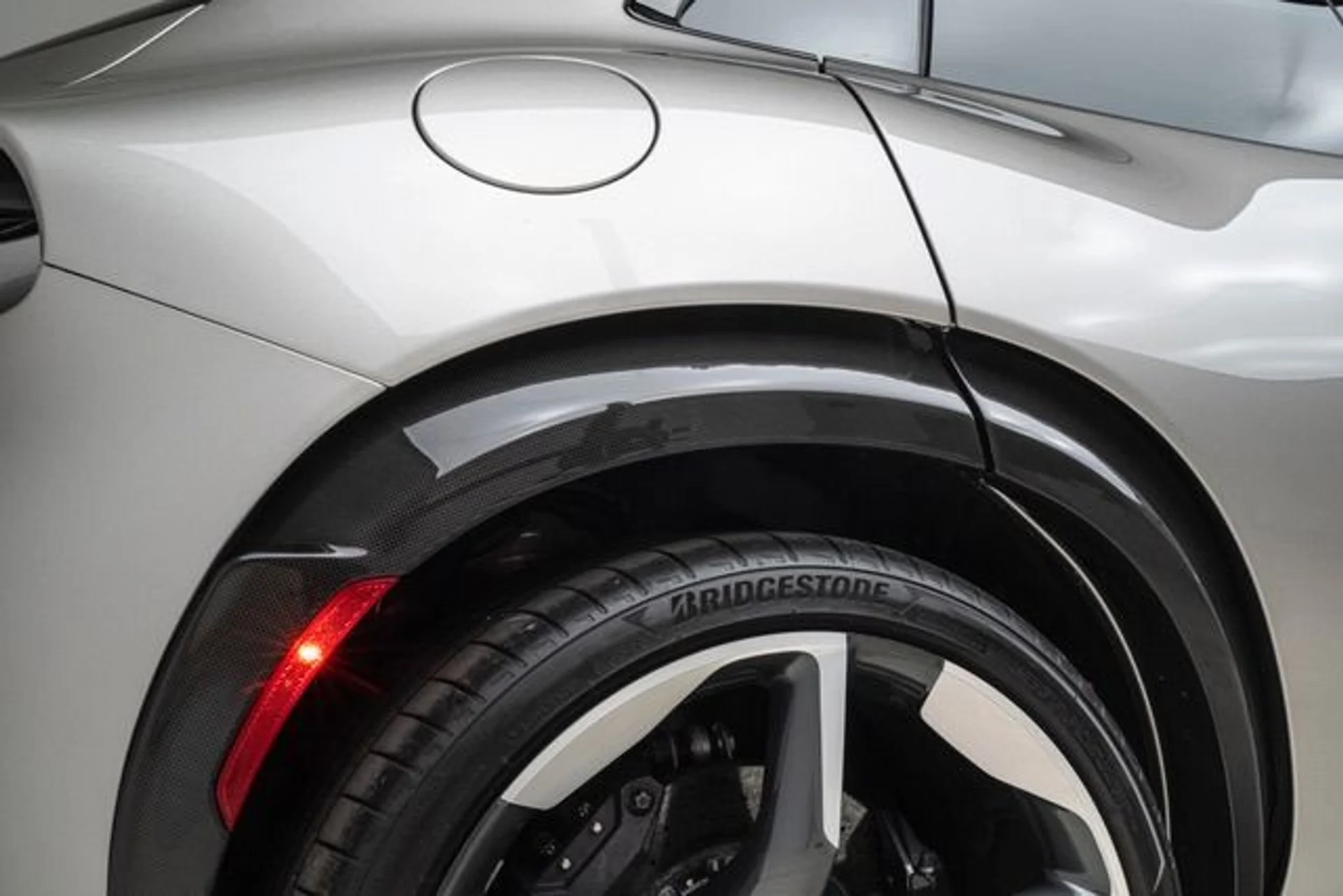 mph038_2473515008_Used_2024_Ferrari_Purosangue_1772567982_bf2145dc4c