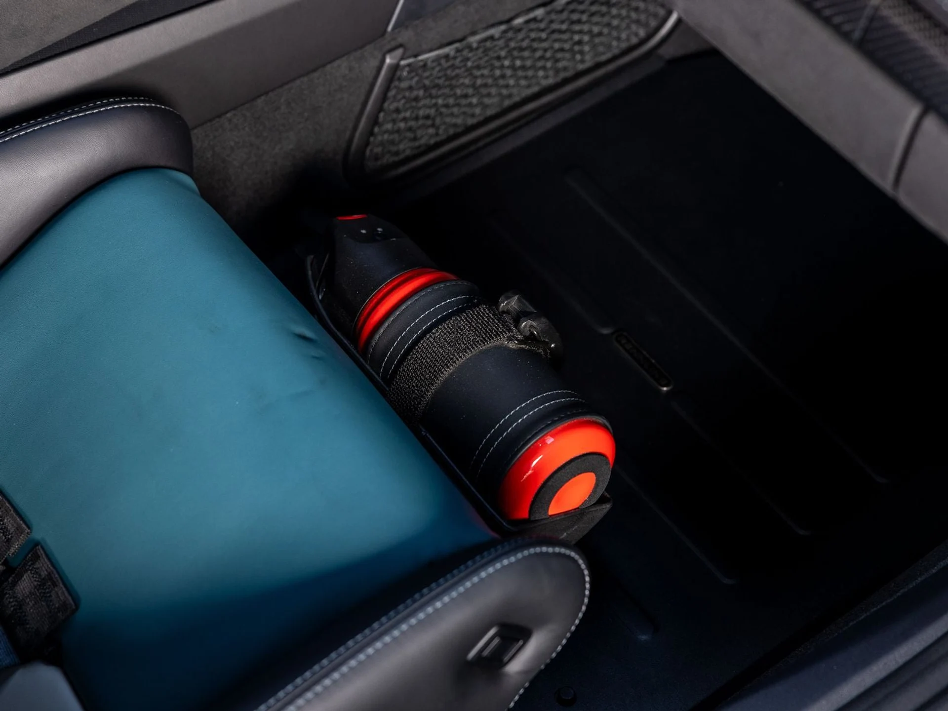 mph038_2480685464_39_6265fcc9b8