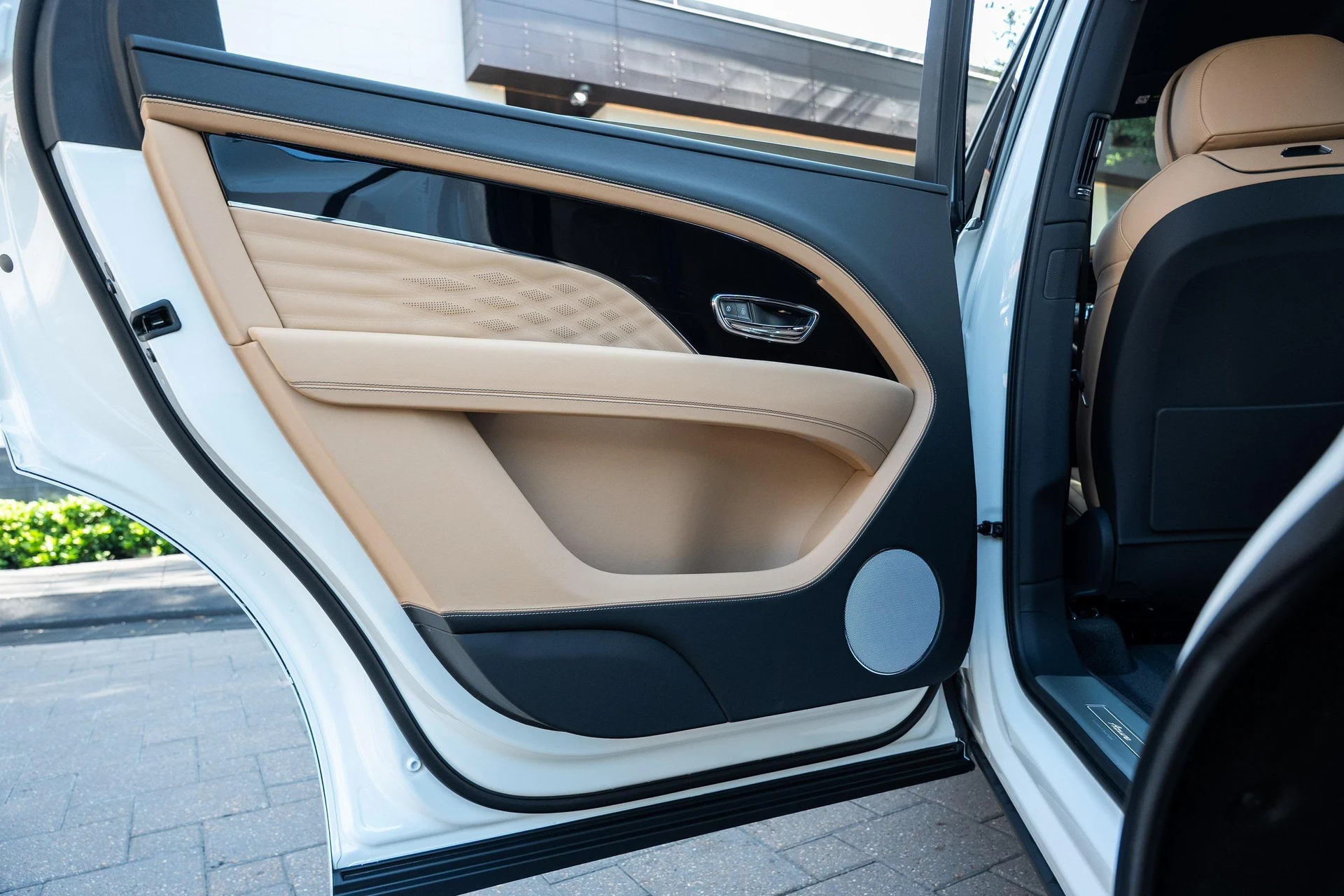 mph038_2525450383_439893873_6893352fd11a93082f4d7ff5_a9f8ddb99e