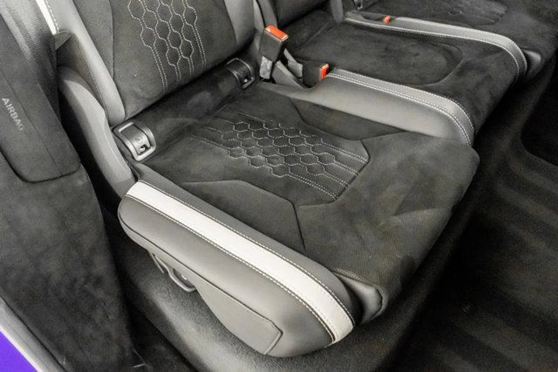 mph038_2531701134_CCX_Rty43_Ub_Tg_E_Ysg3_DP_7_NLI_Wc_UM_13ed62a05a