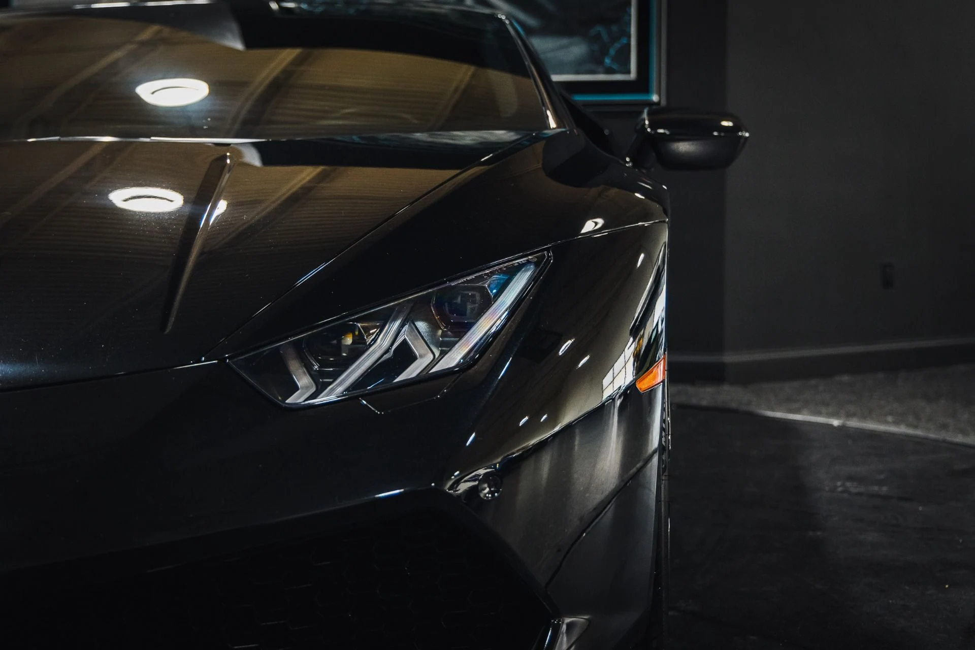 mph038_2542904707_Used_2017_Lamborghini_Huracan_LP_610_4_1775435586_60b6407aa2