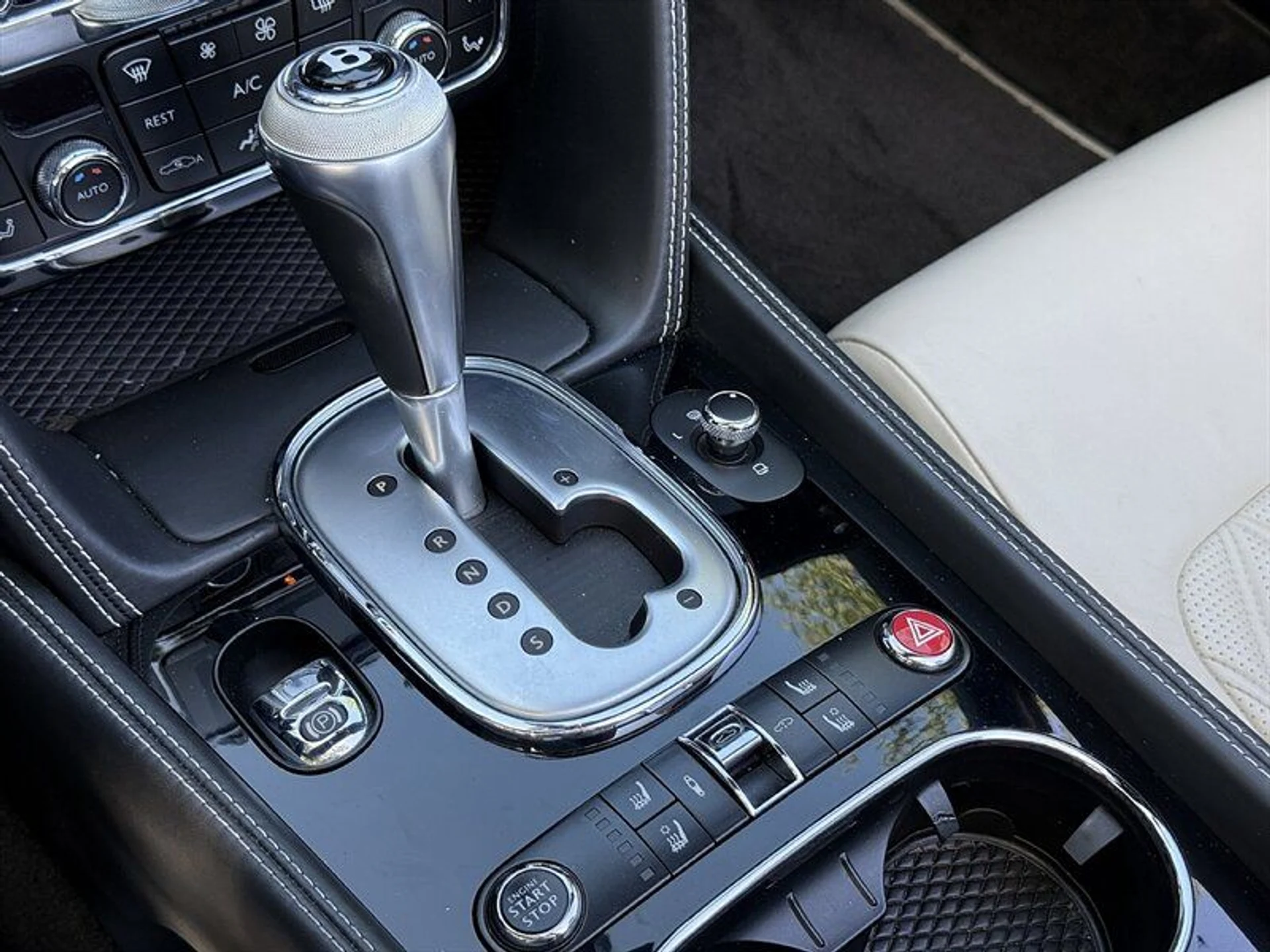 mph038_254862572_031a6c19f4_800_85d45e2361