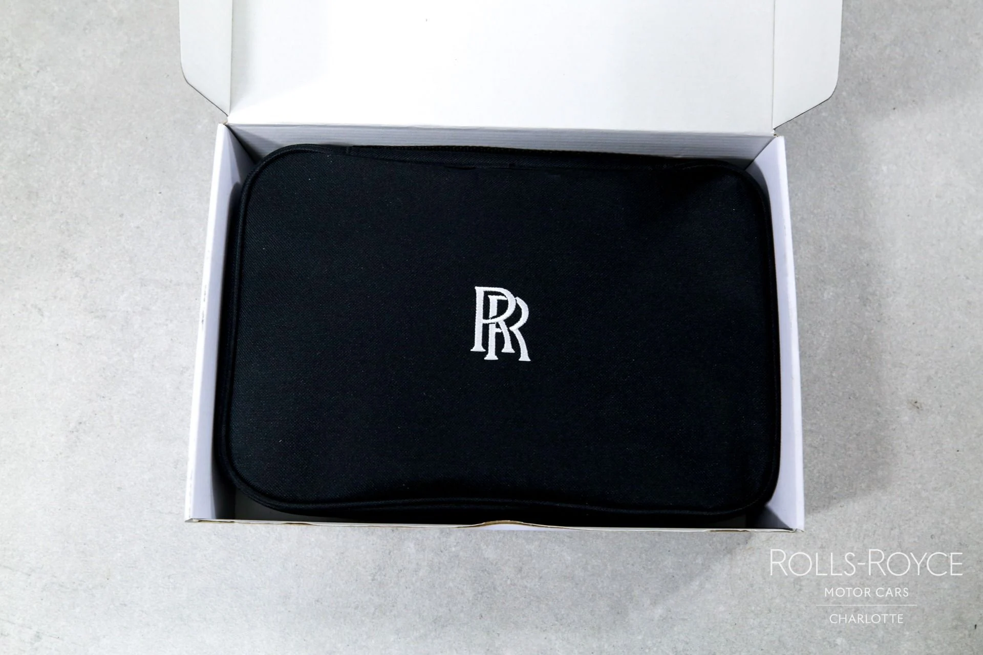 mph038_2555298702_Used_2020_Rolls_Royce_Phantom_1781192797_3af420e0ad