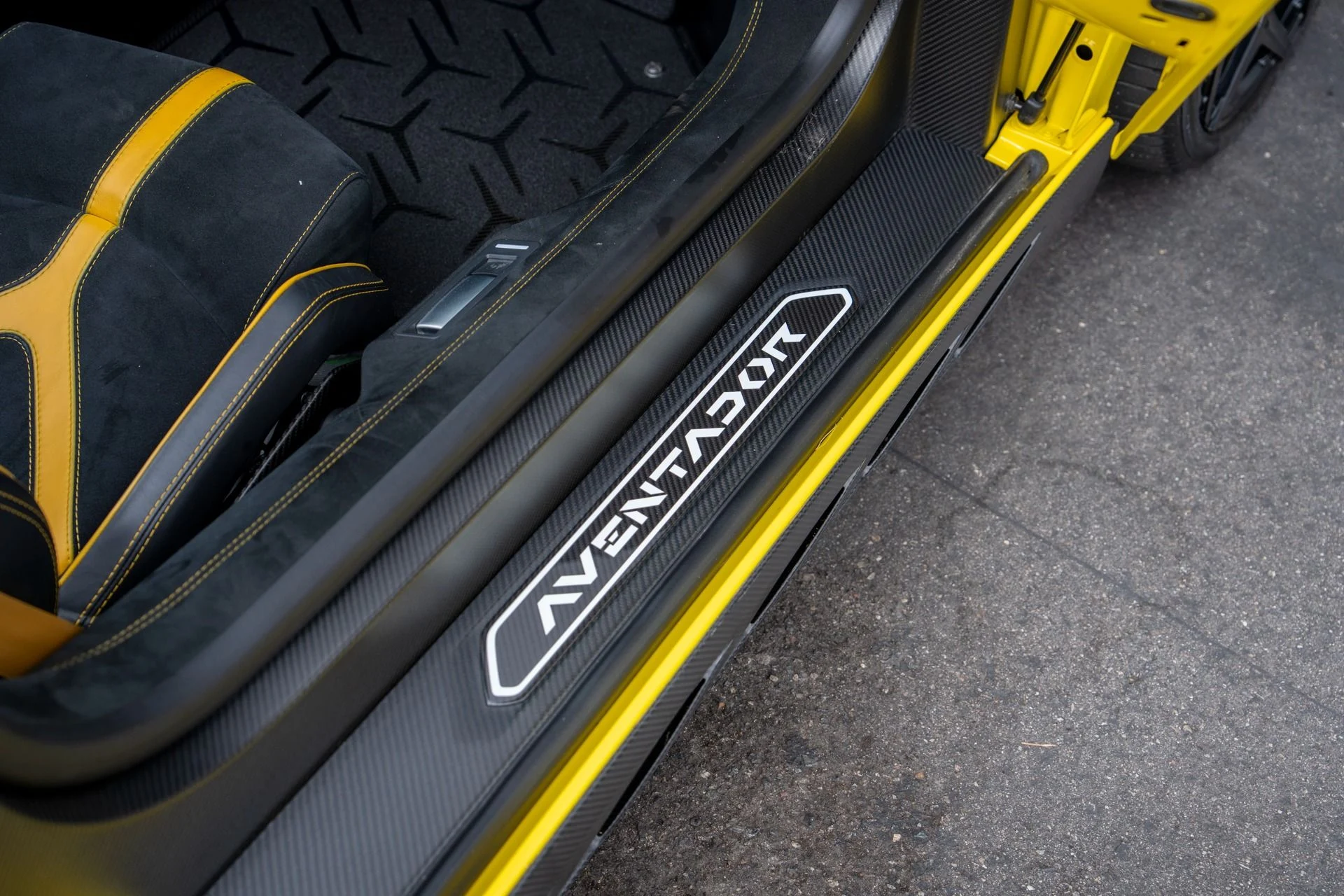 mph038_2560423589_Used_2016_Lamborghini_Aventador_LP_750_4_SV_1750783390_11d271b865