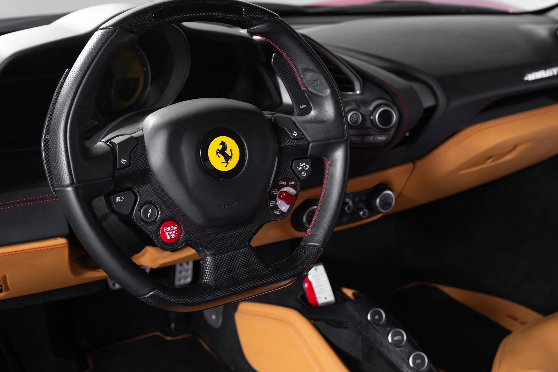 mph038_2565553186_Used_2017_Ferrari_488_GTB_1781727340_7936156dc7