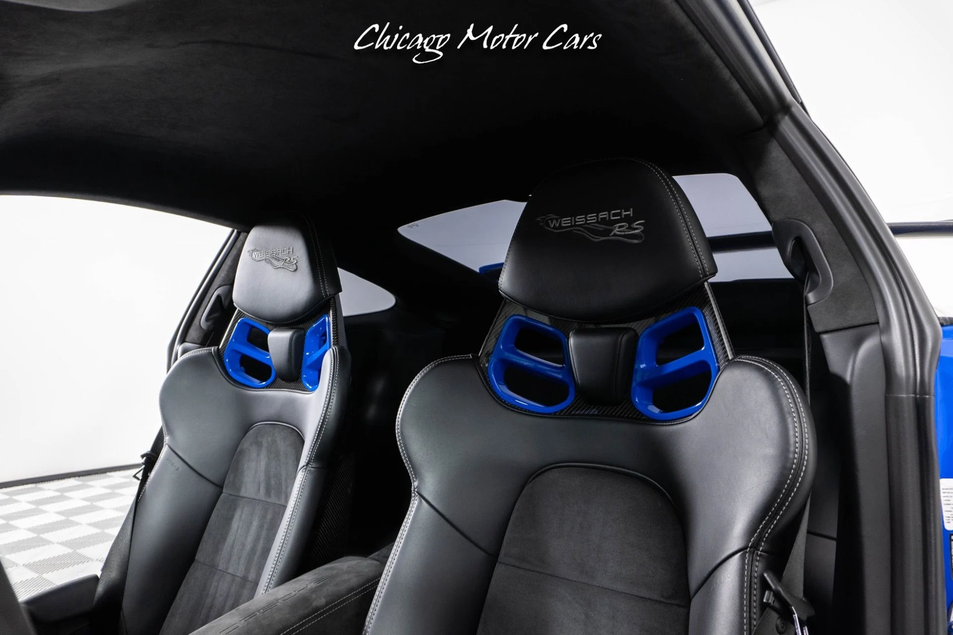 mph038_2576602858_13481_p39_l_5b68160d78