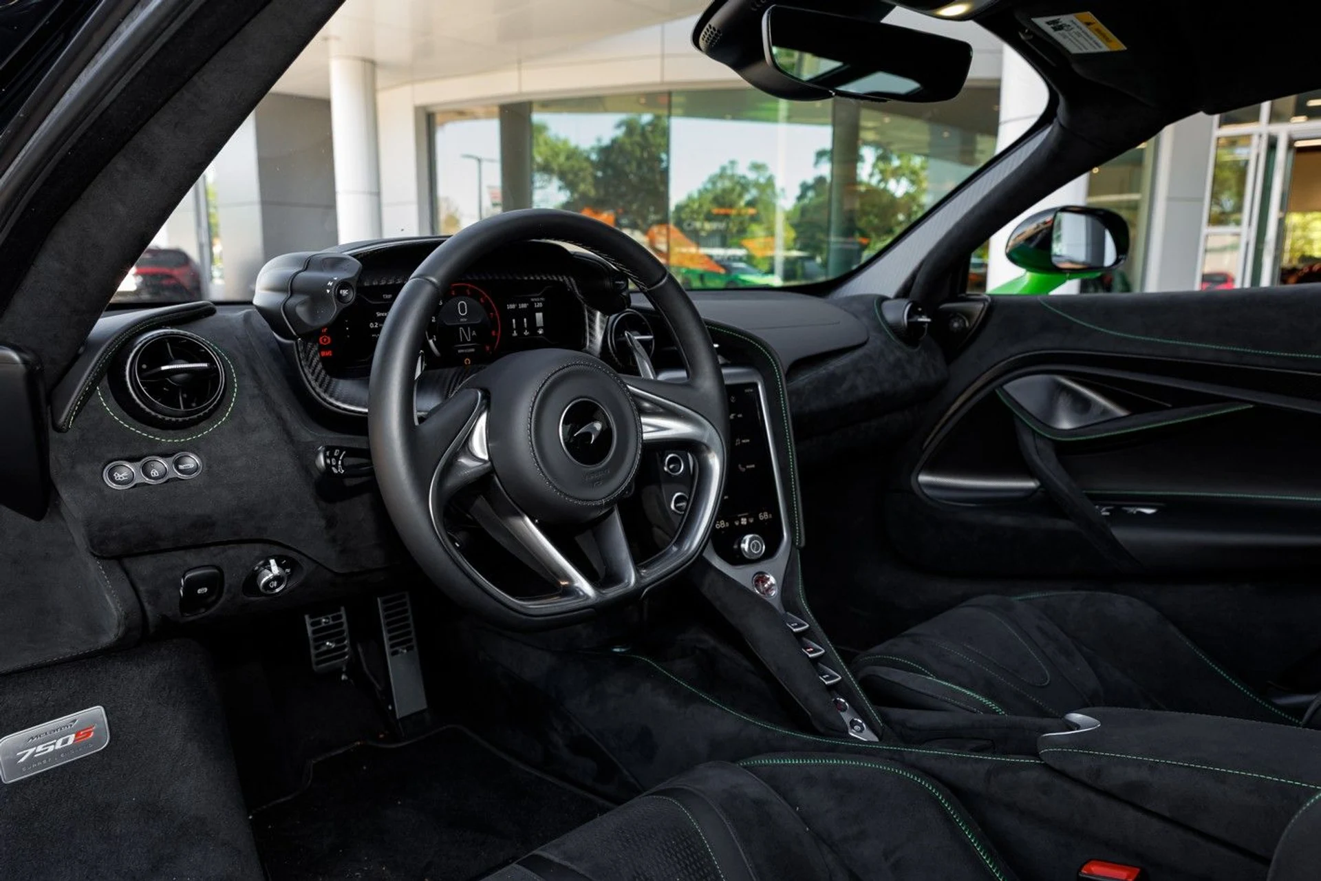 mph038_2578099552_668_p39_l_f711d4e715