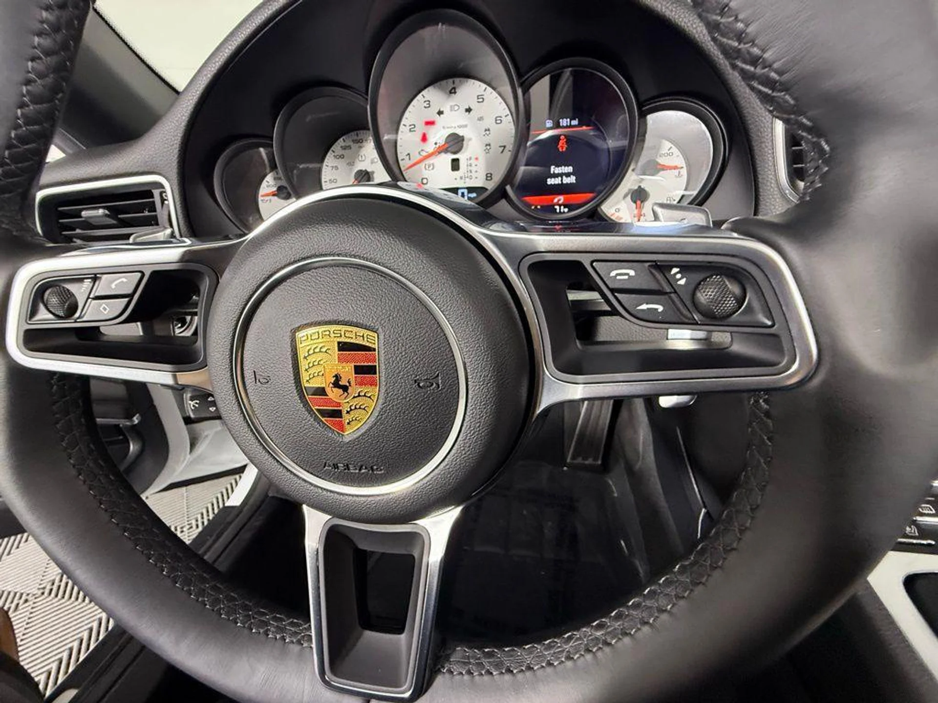 mph038_2578685196_83fm_D_Fu9_E_Ca_N4_F_Jbpx_R_h4_SW_Cc_066986a240