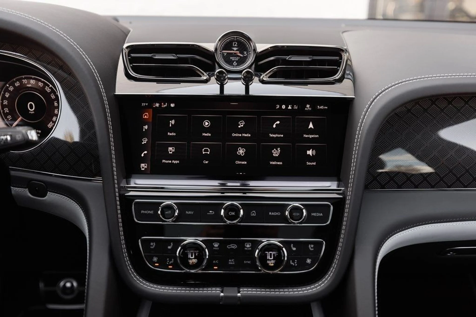 mph038_2583033800_6966bcb5d169514cd9a92df3f24d3716x_ed4e4f4e39