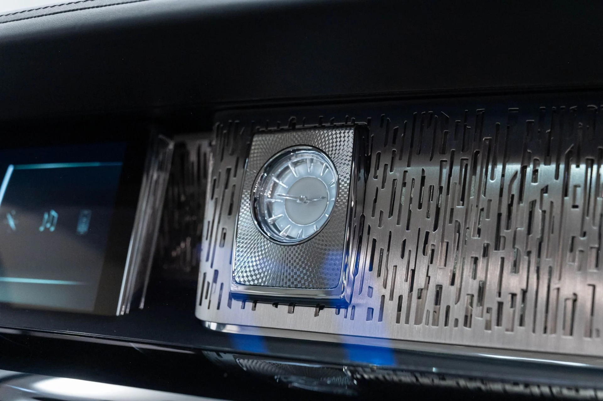 mph038_2585011844_Used_2019_Rolls_Royce_Phantom_1784063951_bccf89547c