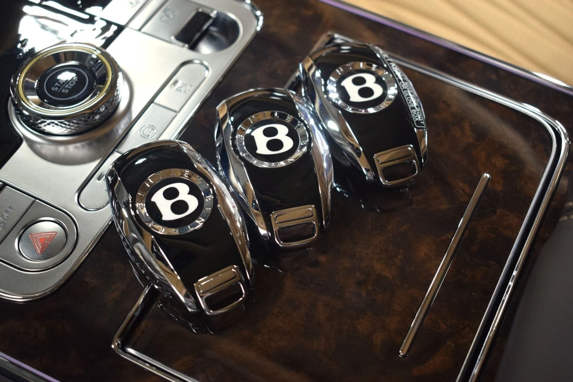 mph038_2586020830_87ec07669b54ad587e7beab2fb8ede24x_c277e3fa67