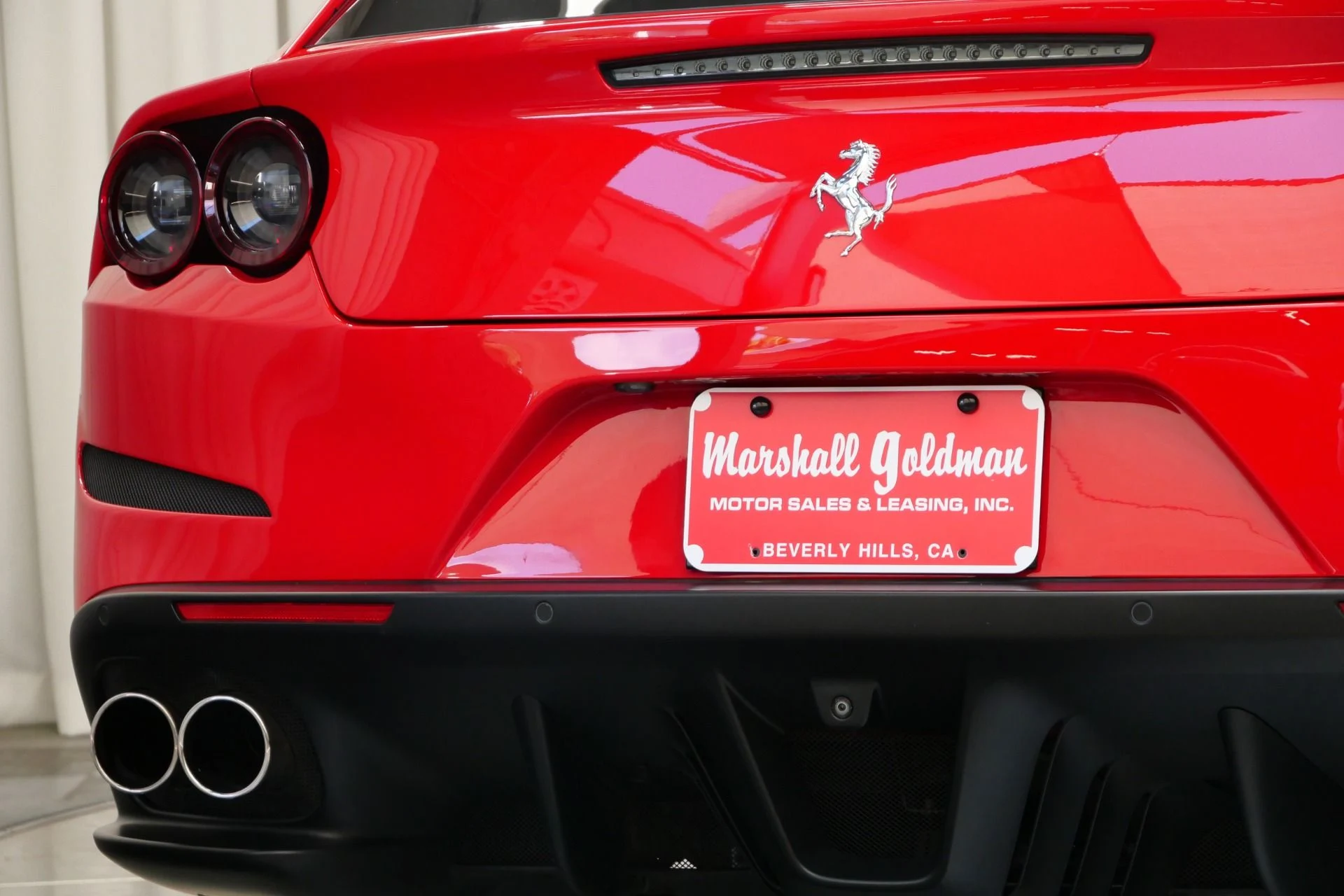 mph038_2602322539_Used_2018_Ferrari_GTC_4_Lusso_V12_1752852252_bf668bfff1