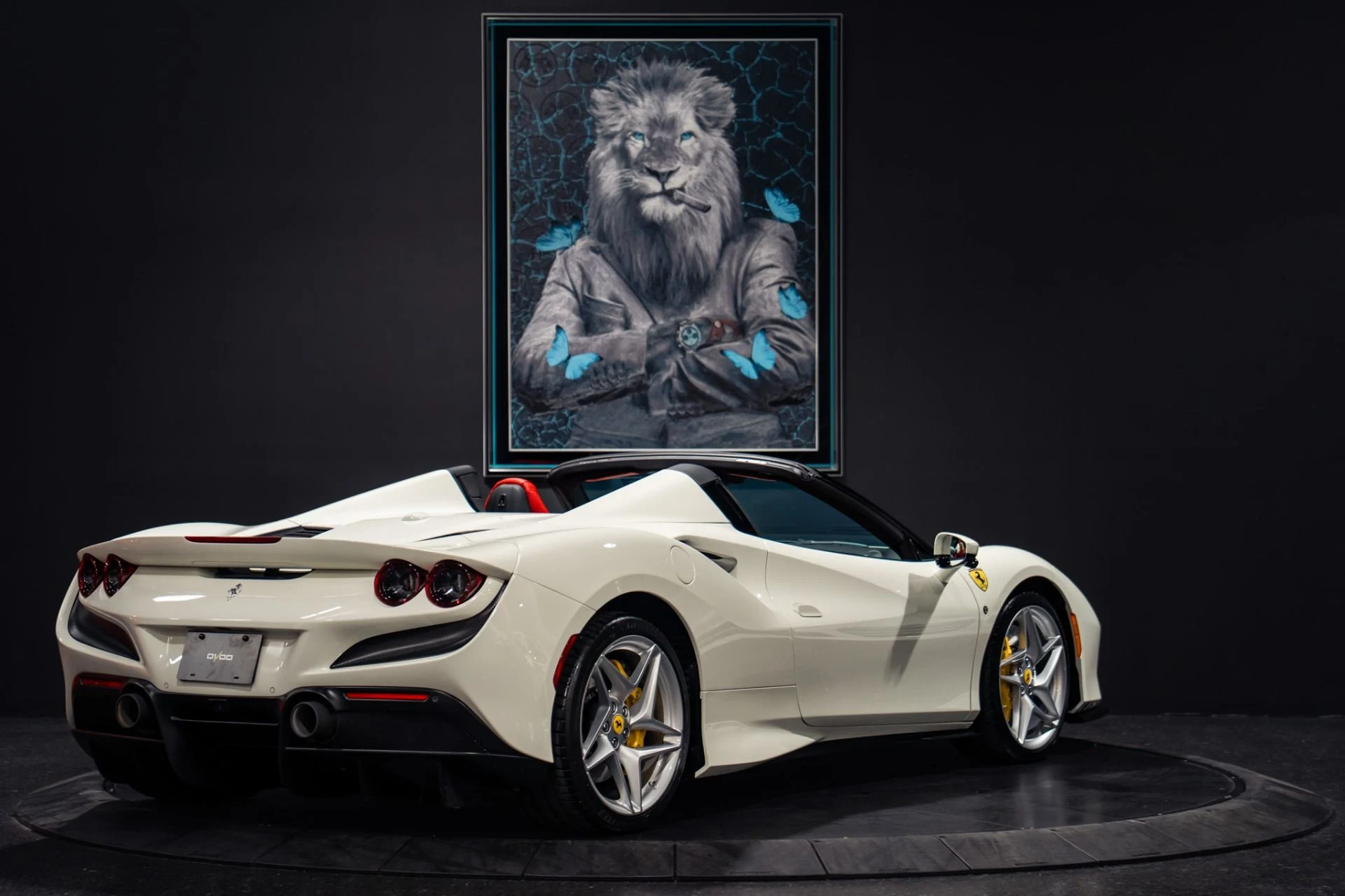 mph038_2631666762_Used_2023_Ferrari_F8_Spider_Passenger_Display_Front_Lift_1785938596_e4cfa8b5da