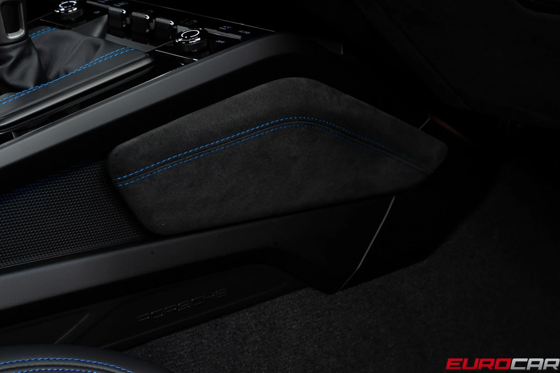 mph038_2645942295_image_39_d027ab734e