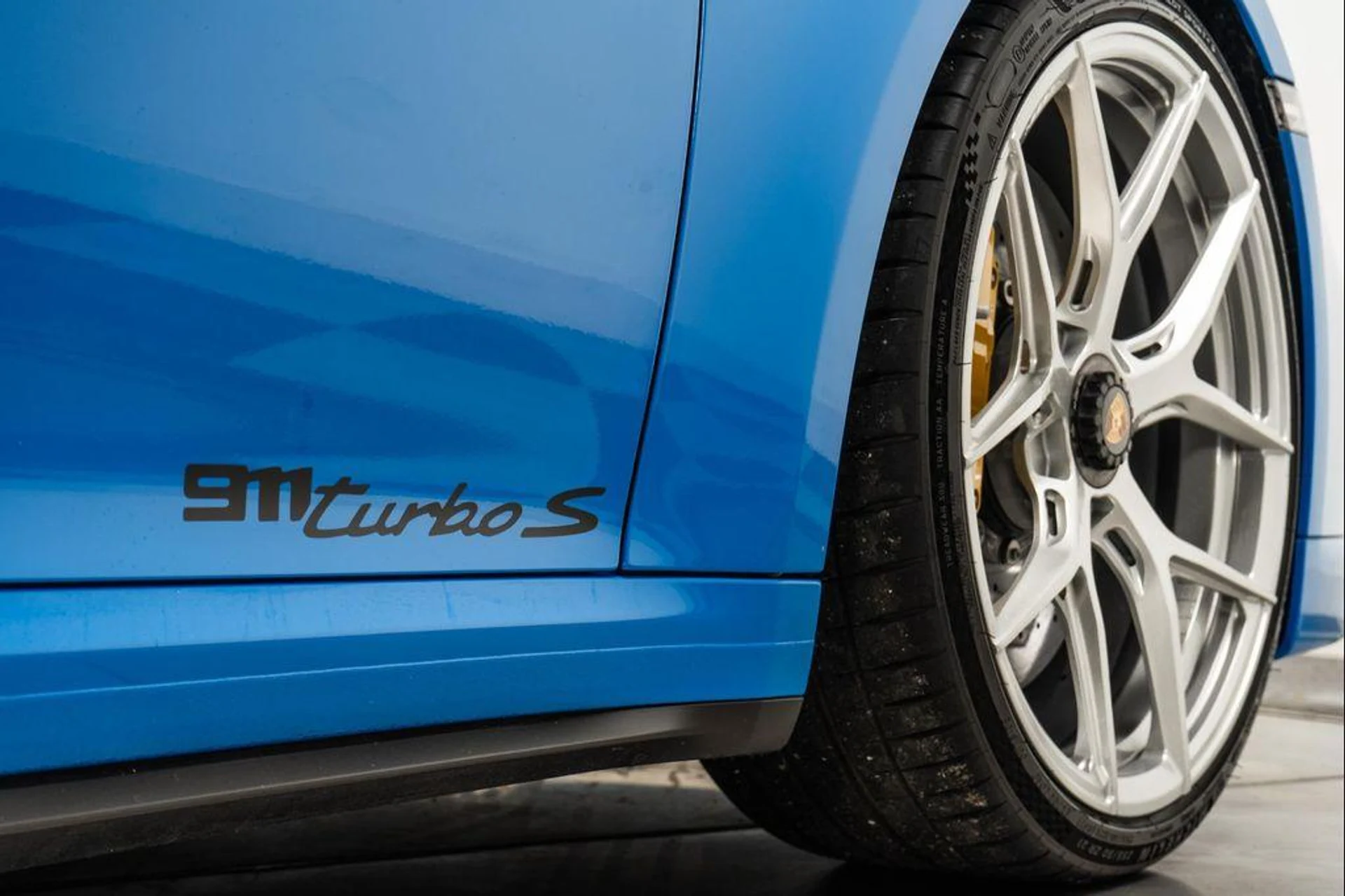 mph038_2650492565_FR_4_Ov_Ehp_Bk_V_Up_9_Ske_Tlc_Uw_EU_1b677393ed