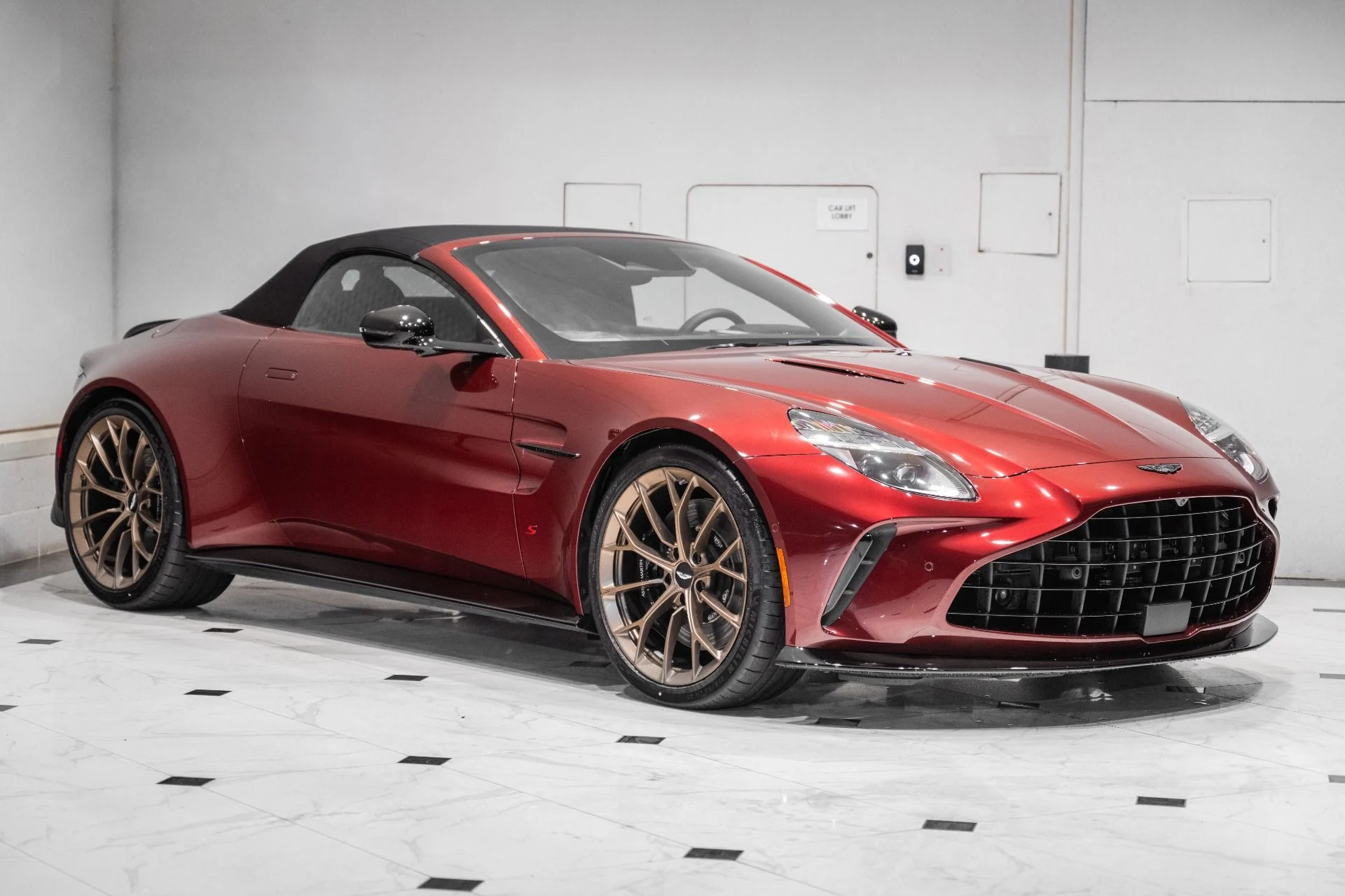 mph038_2657793647_New_2026_Aston_Martin_Vantage_S_Roadster_1784732743_756f999b3f