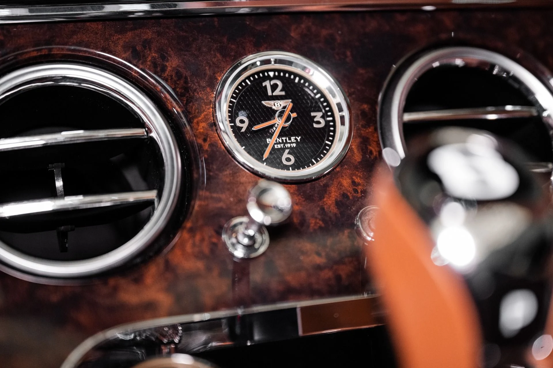 mph038_2660411614_Used_2022_Bentley_Continental_GTC_V8_1758548311_60551a05ab