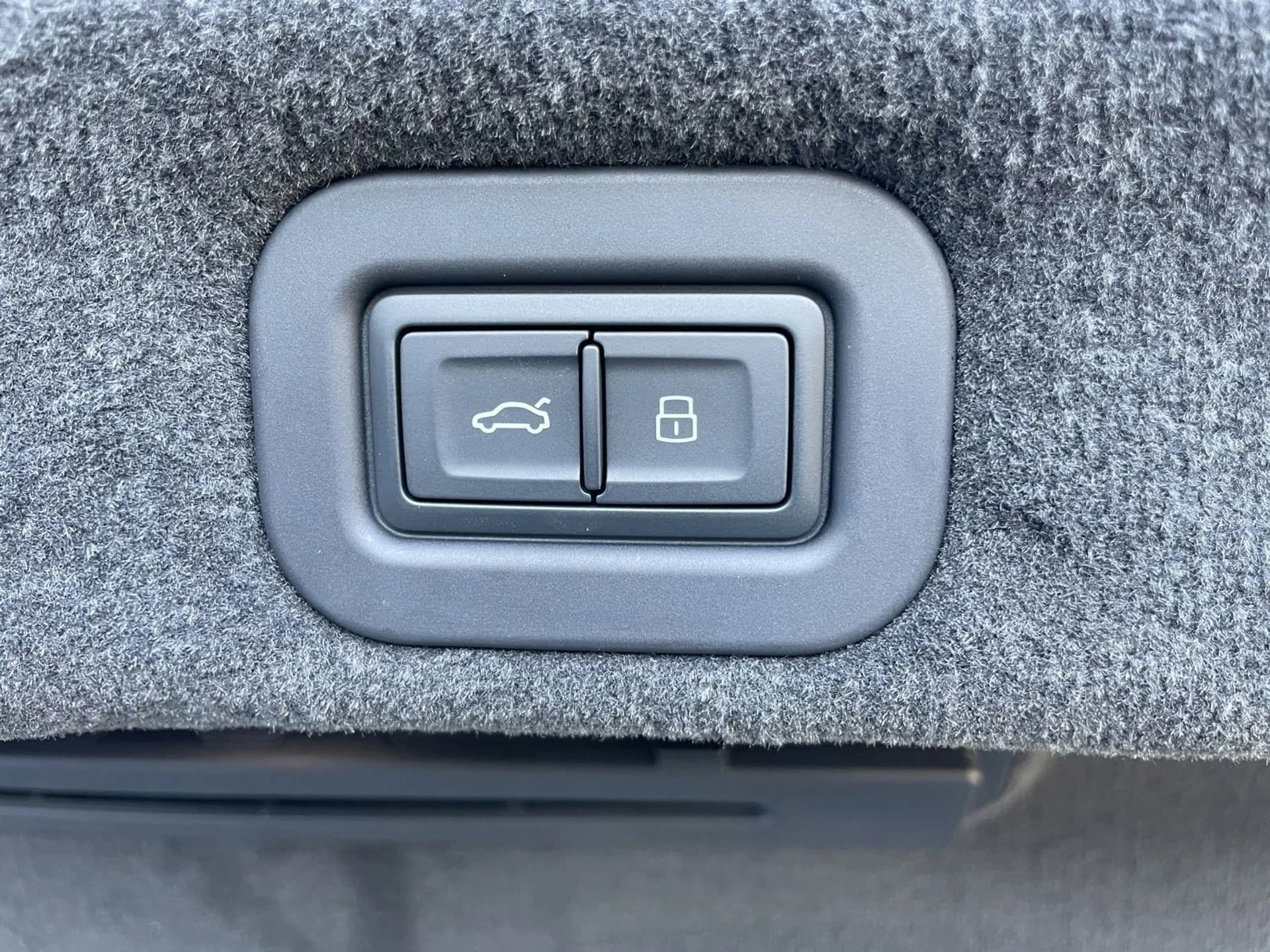 mph038_2661164136_80acc42cd29a389f896f15b374d444f6x_f067886cfc