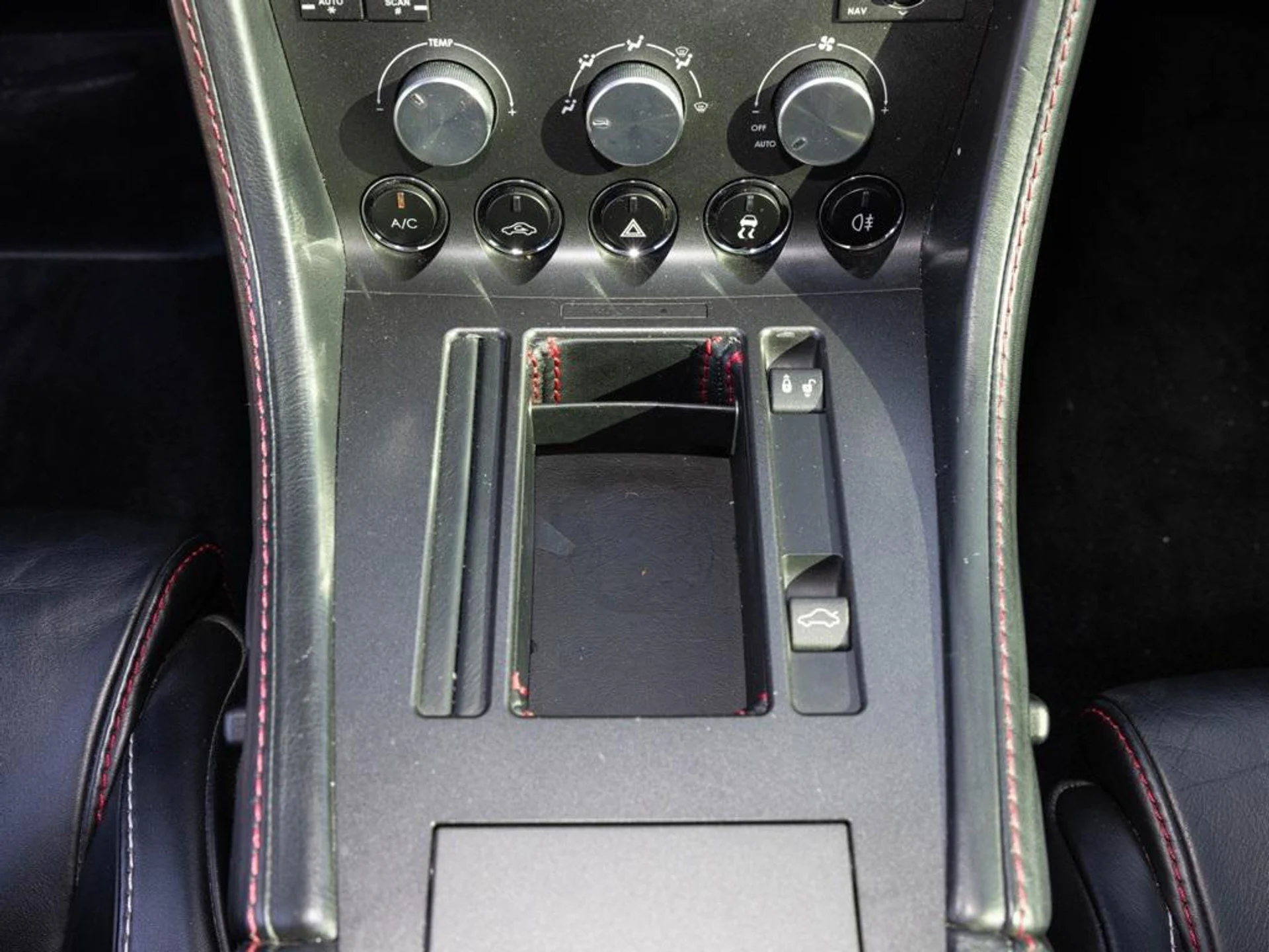 mph038_2662063870_475138144_691e0d39c01e3bc8a2df6dab_fa33835b7b