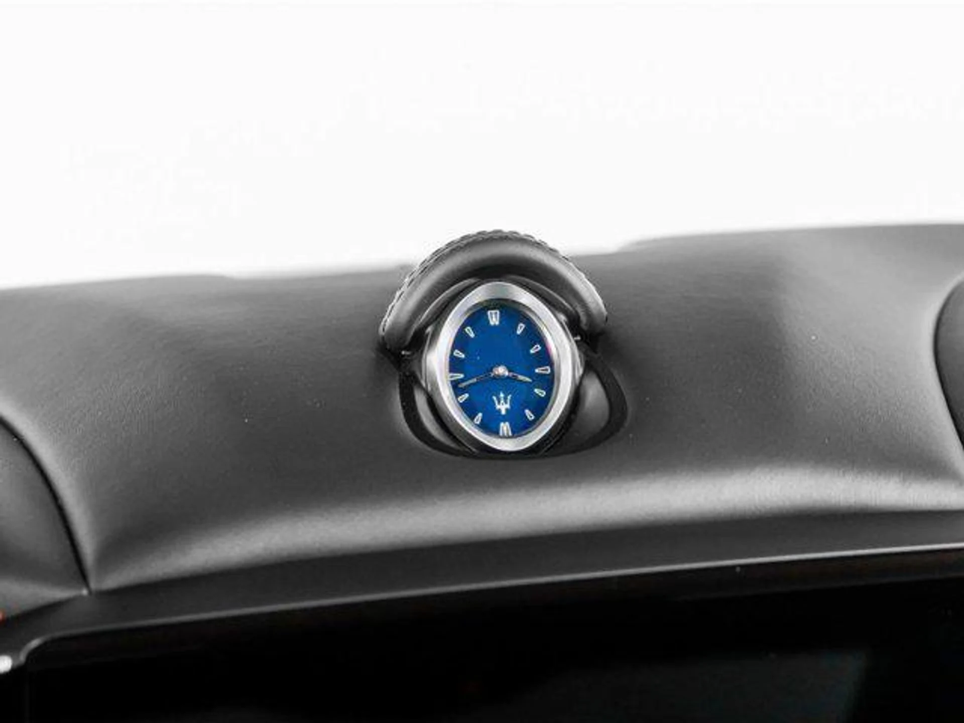 mph038_2677070446_tvx_BB_4_Gaw_T_Aa9e_Nl_PT_3_Gy8_Vpk_PM_7e56674b3c