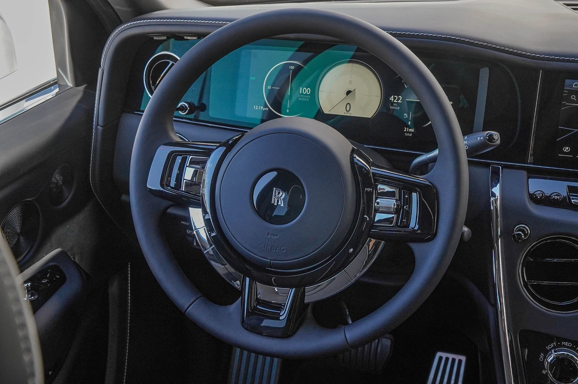 mph038_2688009774_Hi_Tech_Luxury_Imports_LLC_SLA_13_HA_06_TU_234902_image_38_ded3bc845a