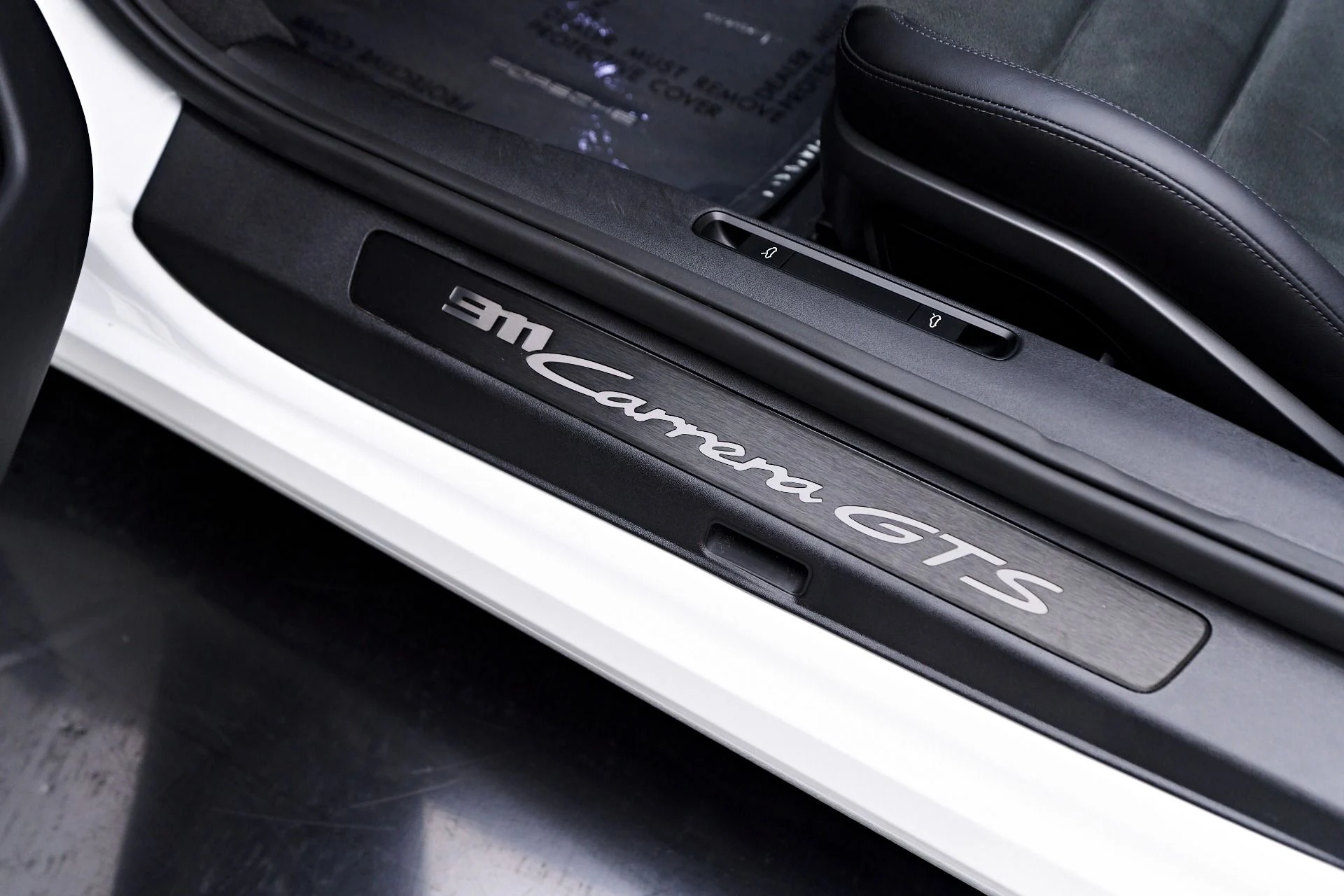 mph038_2713033719_Used_2023_Porsche_911_Carrera_GTS_1750549314_9c35480614