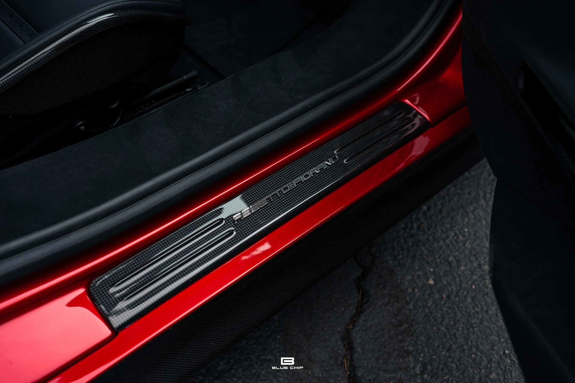 mph038_2727827064_6a6a857307cf3337f5f78a5b_23796_202025_20_Ferrari_20_SF_90_20_Spider_20_Roso_20_Magma_39_5e682aeacb