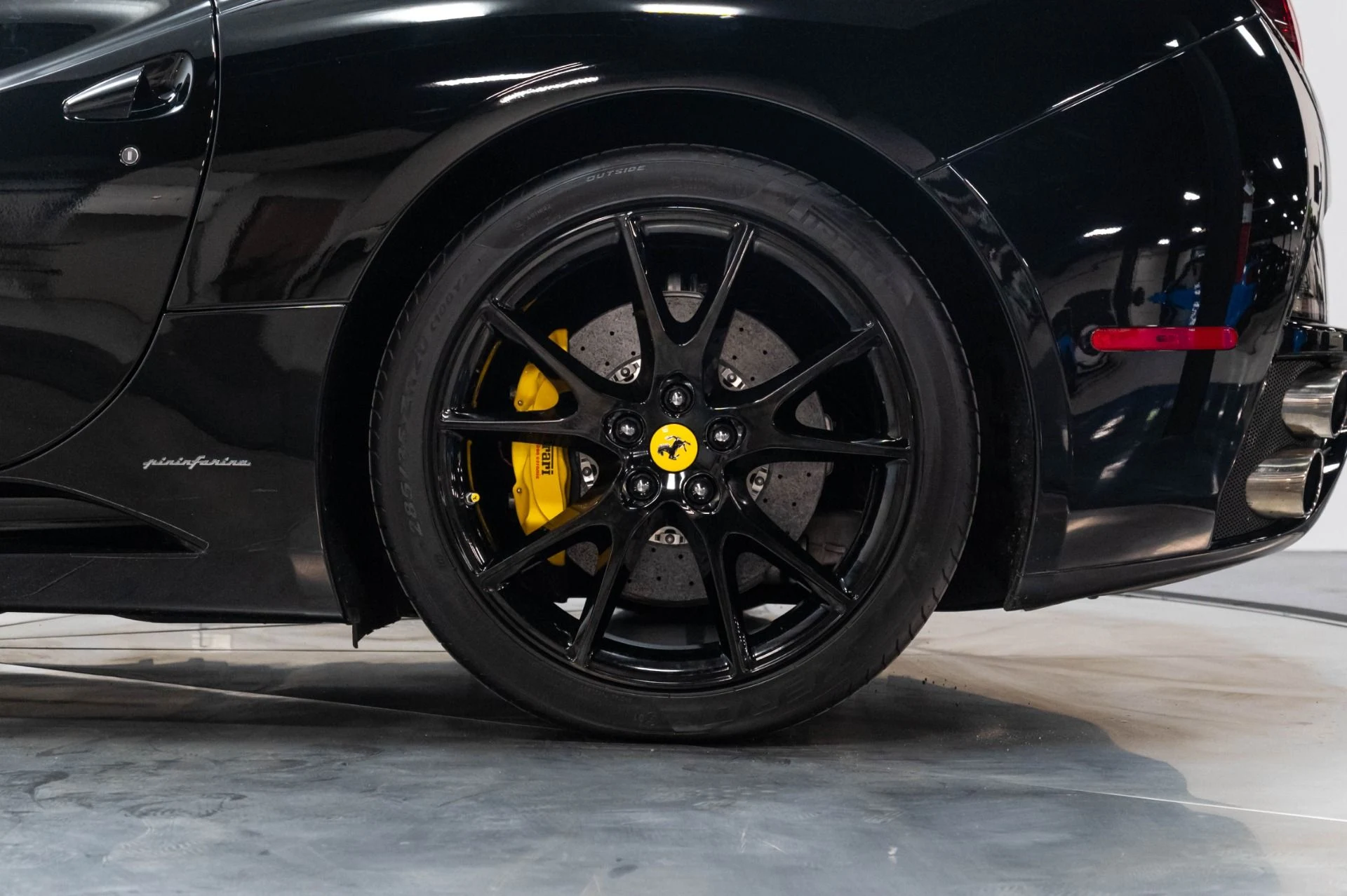 mph038_2730964519_Used_2013_Ferrari_458_Spider_Base_1787598451_c594c5000f